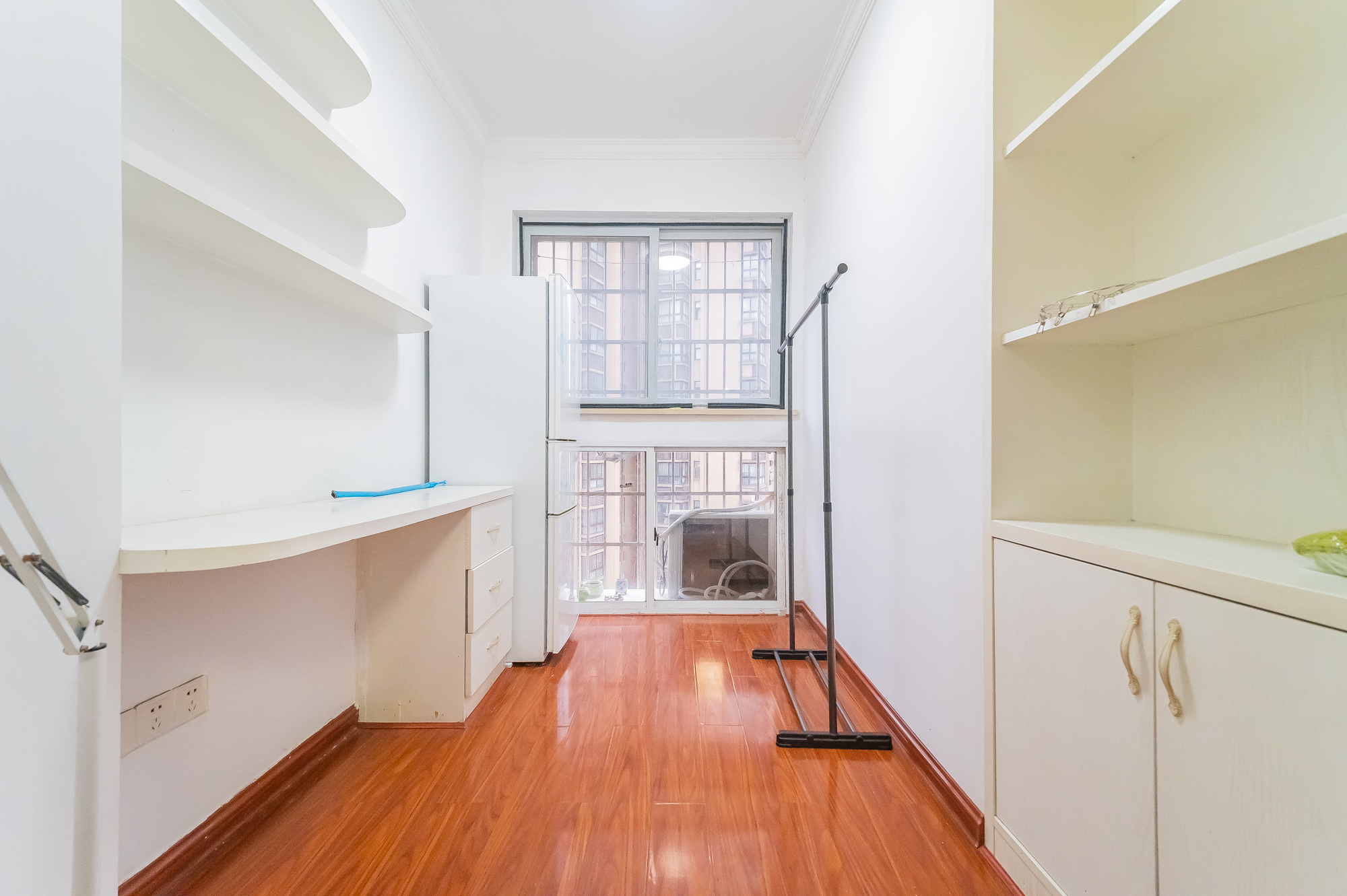 东方航标 2室2厅1卫 54.0万 东方航标 2室2厅1卫 54.0万卧室