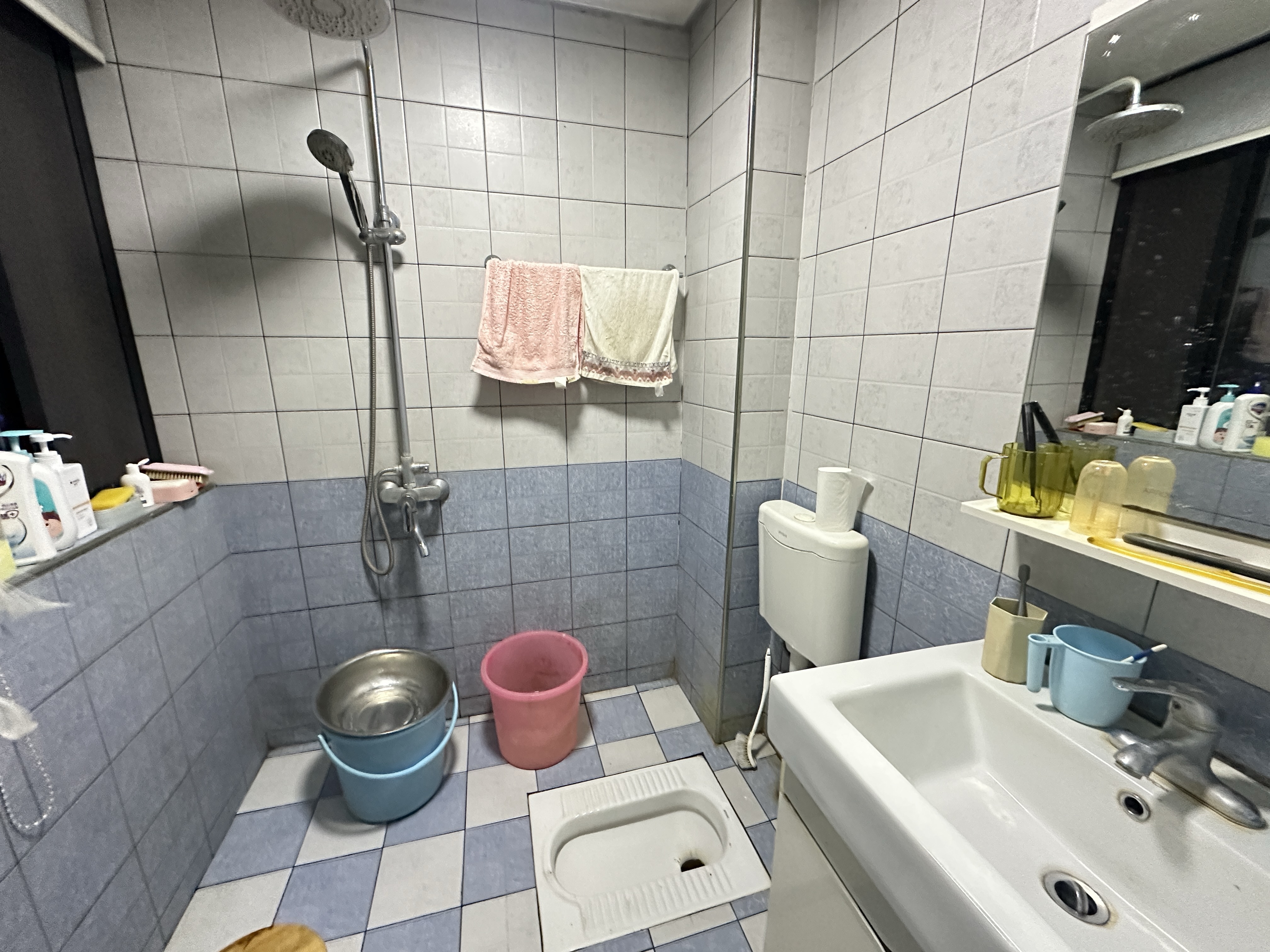 龙腾国际 3室2厅2卫 80.0万 龙腾国际 3室2厅2卫 80.0万室内图