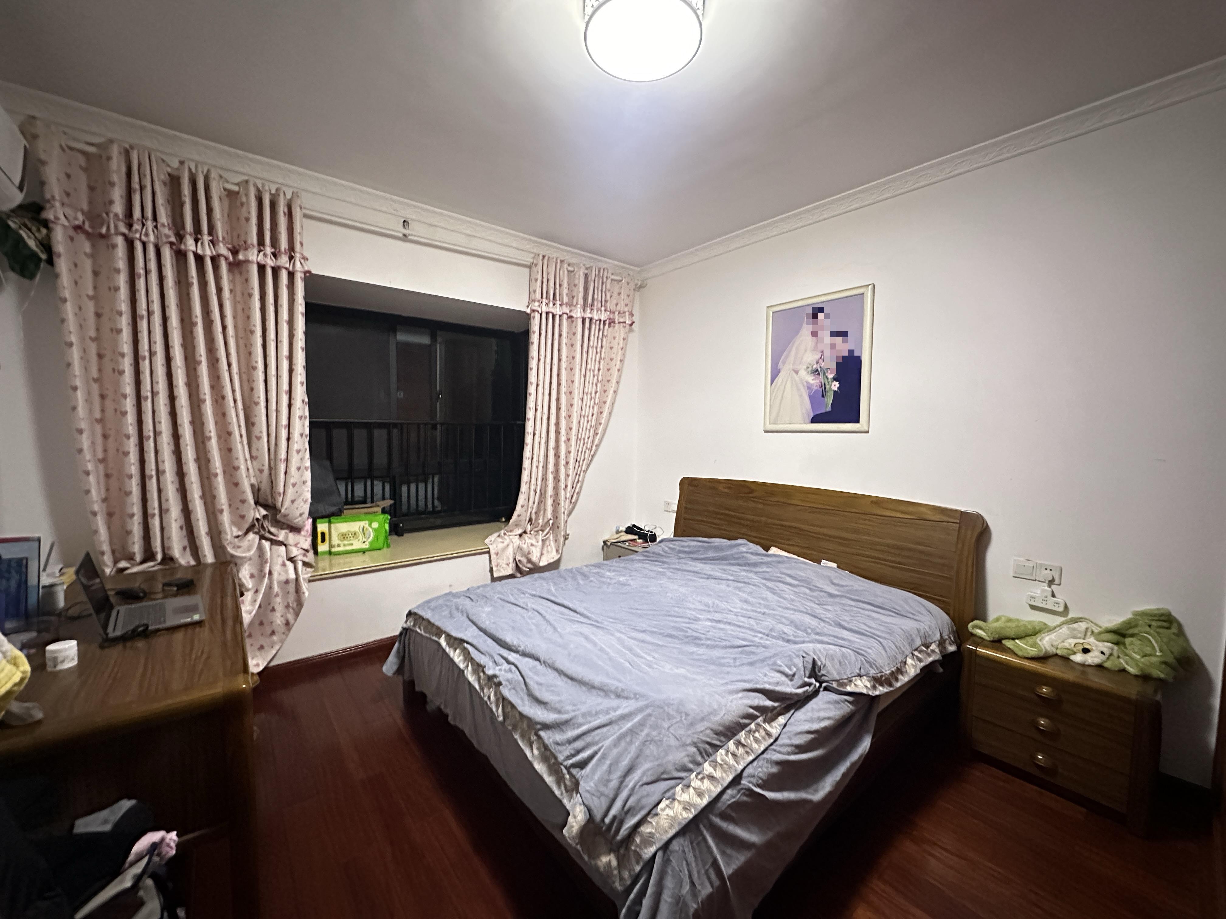 龙腾国际 3室2厅2卫 80.0万 龙腾国际 3室2厅2卫 80.0万室内图