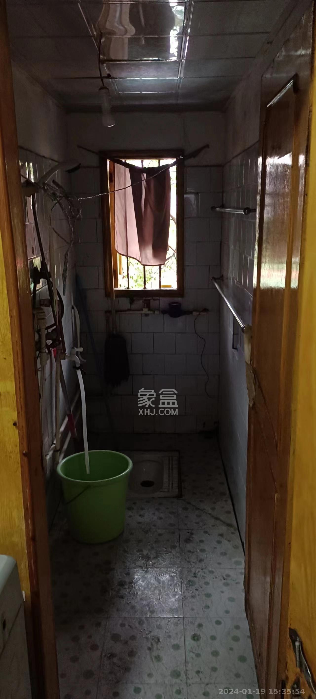 百花街 1室1厅1卫 1800.00元/月 百花街 1室1厅1卫 1800.00元/月室内图