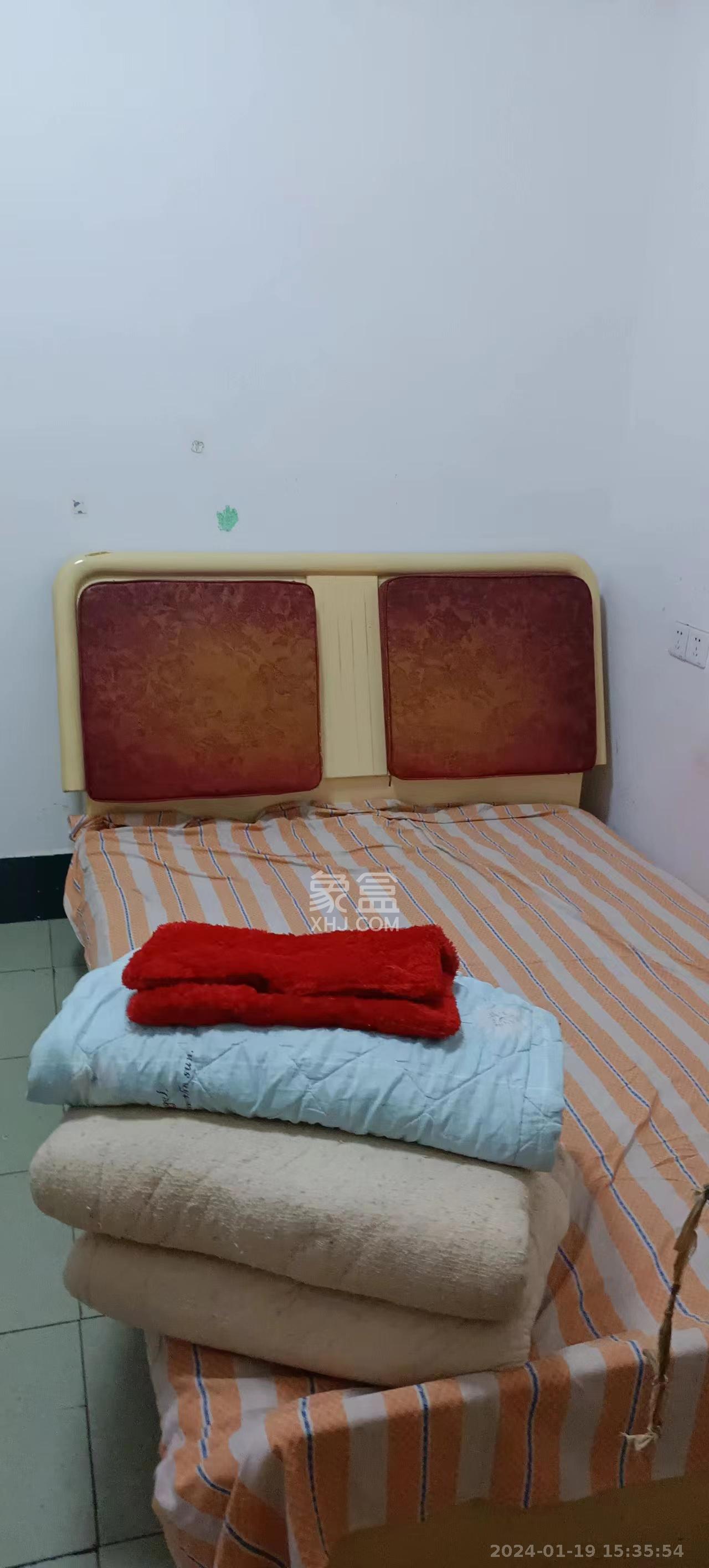 百花街 1室1厅1卫 1800.00元/月 百花街 1室1厅1卫 1800.00元/月室内图