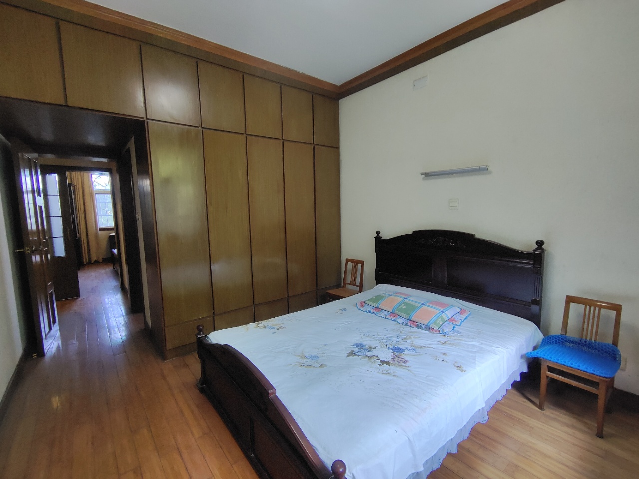 新华东路散盘 3室2厅2卫 65.0万 新华东路散盘 3室2厅2卫 65.0万室内图