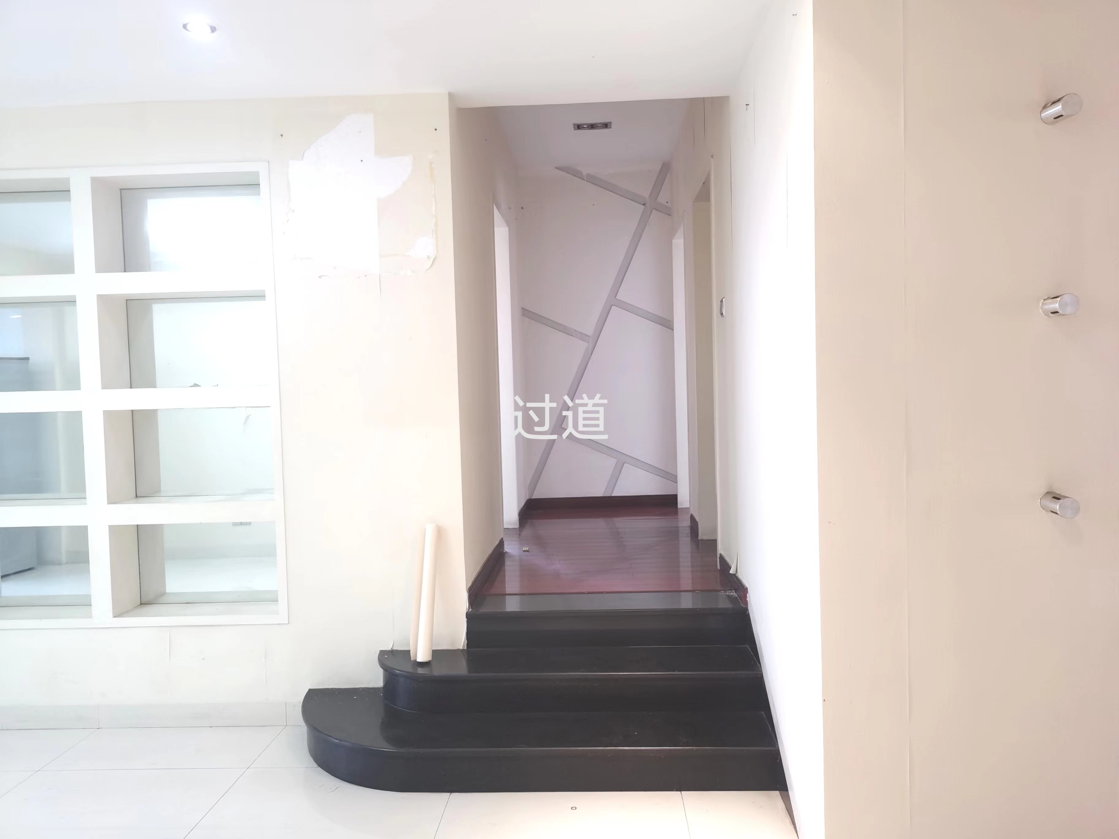 紫竹茗园 5室2厅2卫 105.00万 紫竹茗园 5室2厅2卫 105.00万室内图