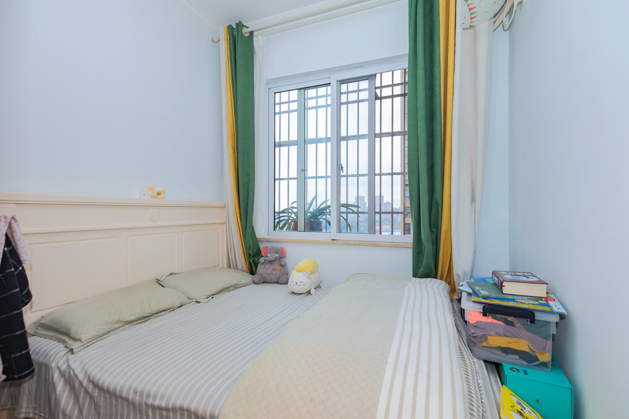 楚天世纪城西苑 3室2厅2卫 82.8万 楚天世纪城西苑 3室2厅2卫 82.8万卧室