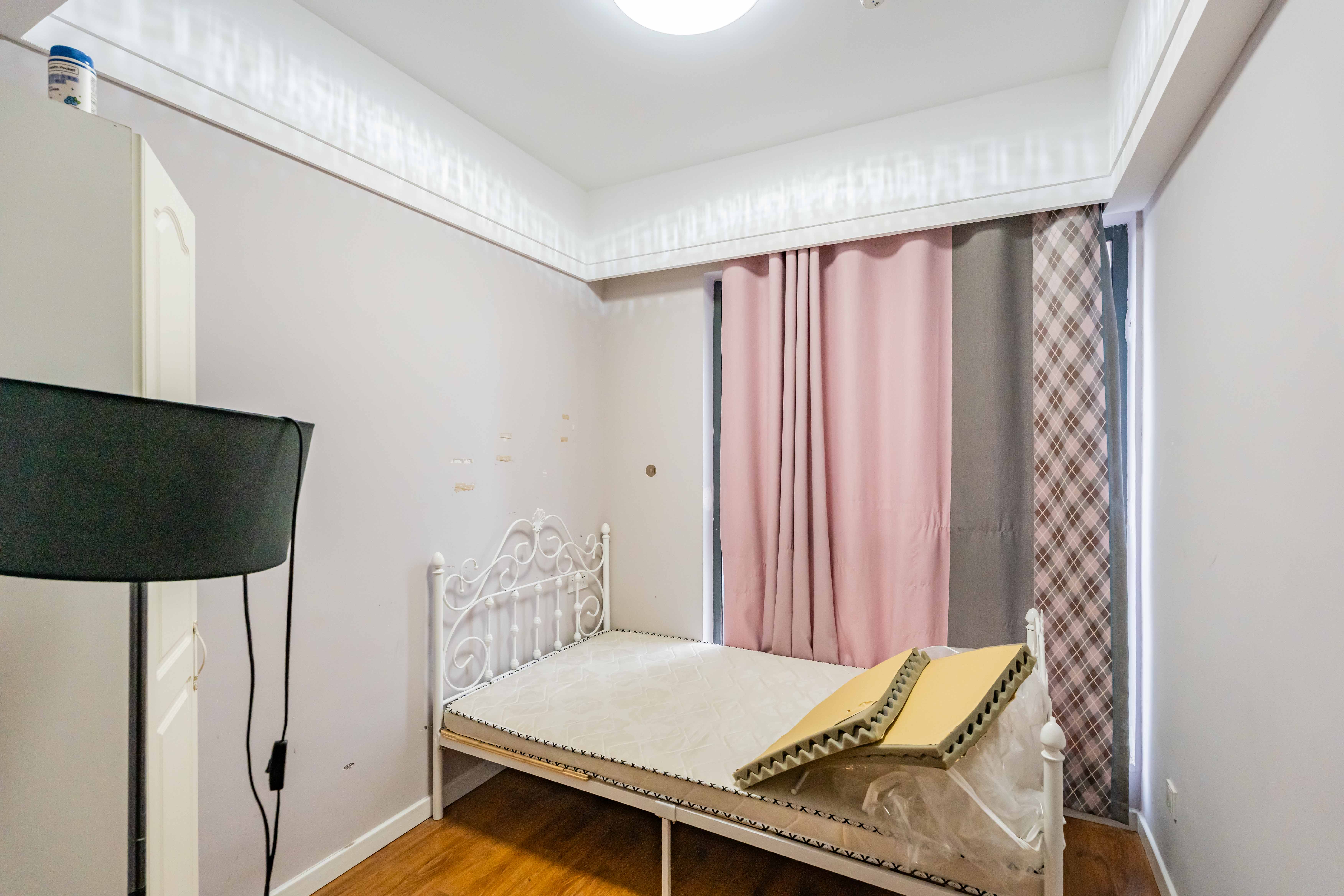 里约荟  3室2厅2卫   114.00万卧室