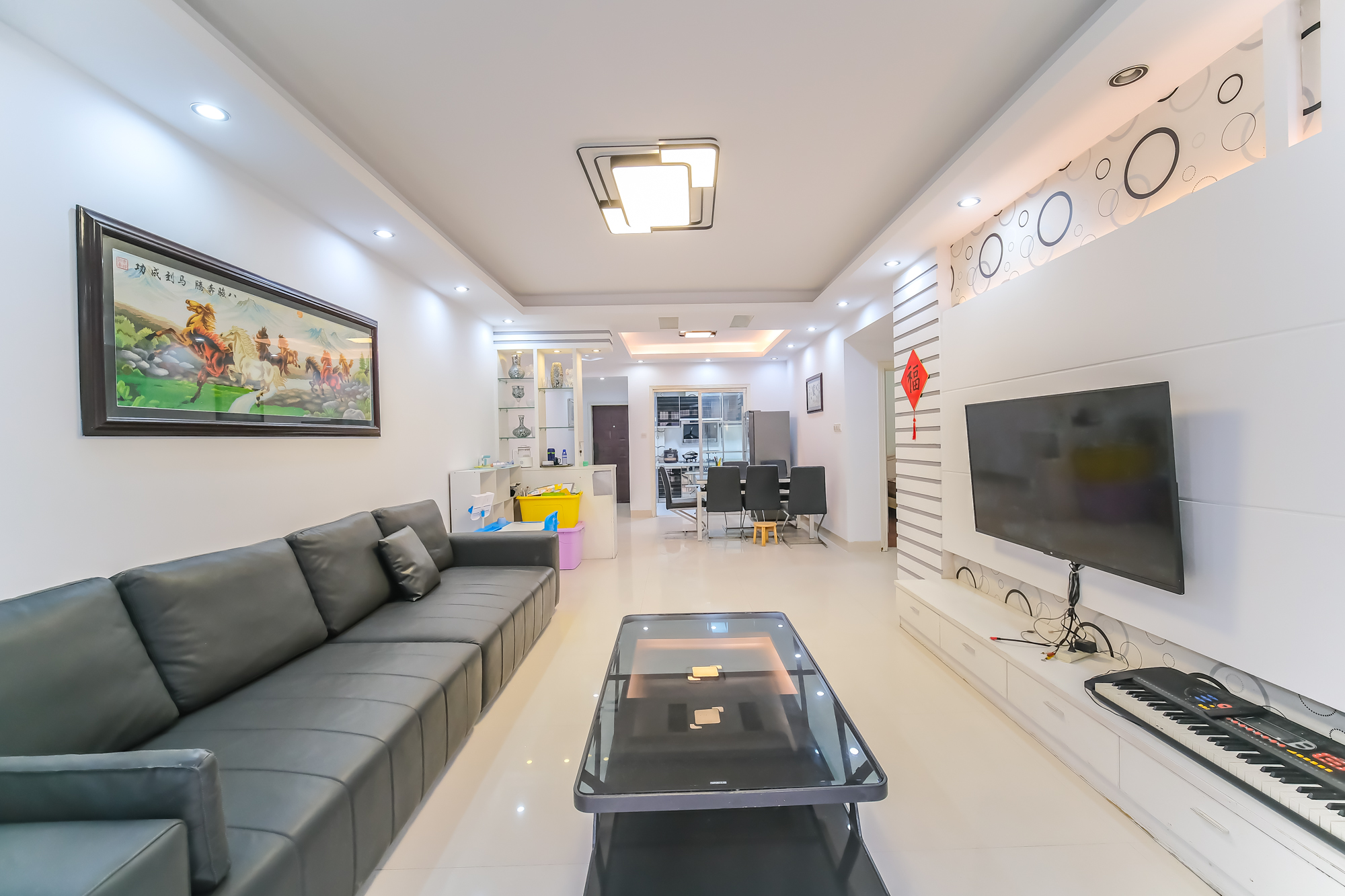 万丽景园 2室2厅1卫 54.9万 万丽景园 2室2厅1卫 54.9万客厅