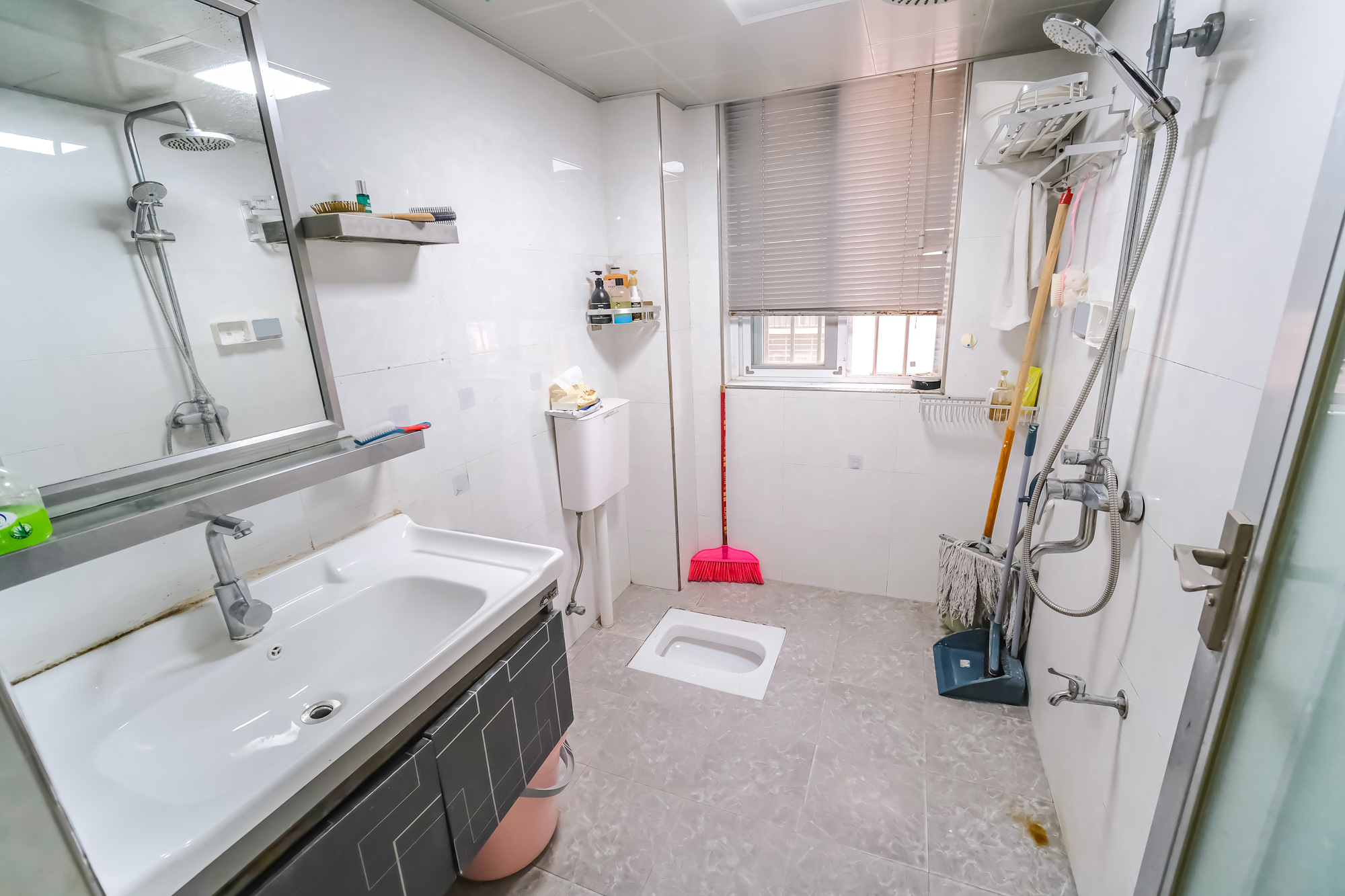 万丽景园 2室2厅1卫 54.9万 万丽景园 2室2厅1卫 54.9万卫生间