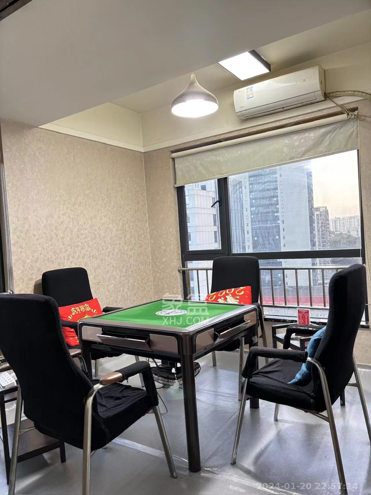 德思勤城市广场（宝格丽公寓）  4室2厅1卫   4500.00元/月室内图