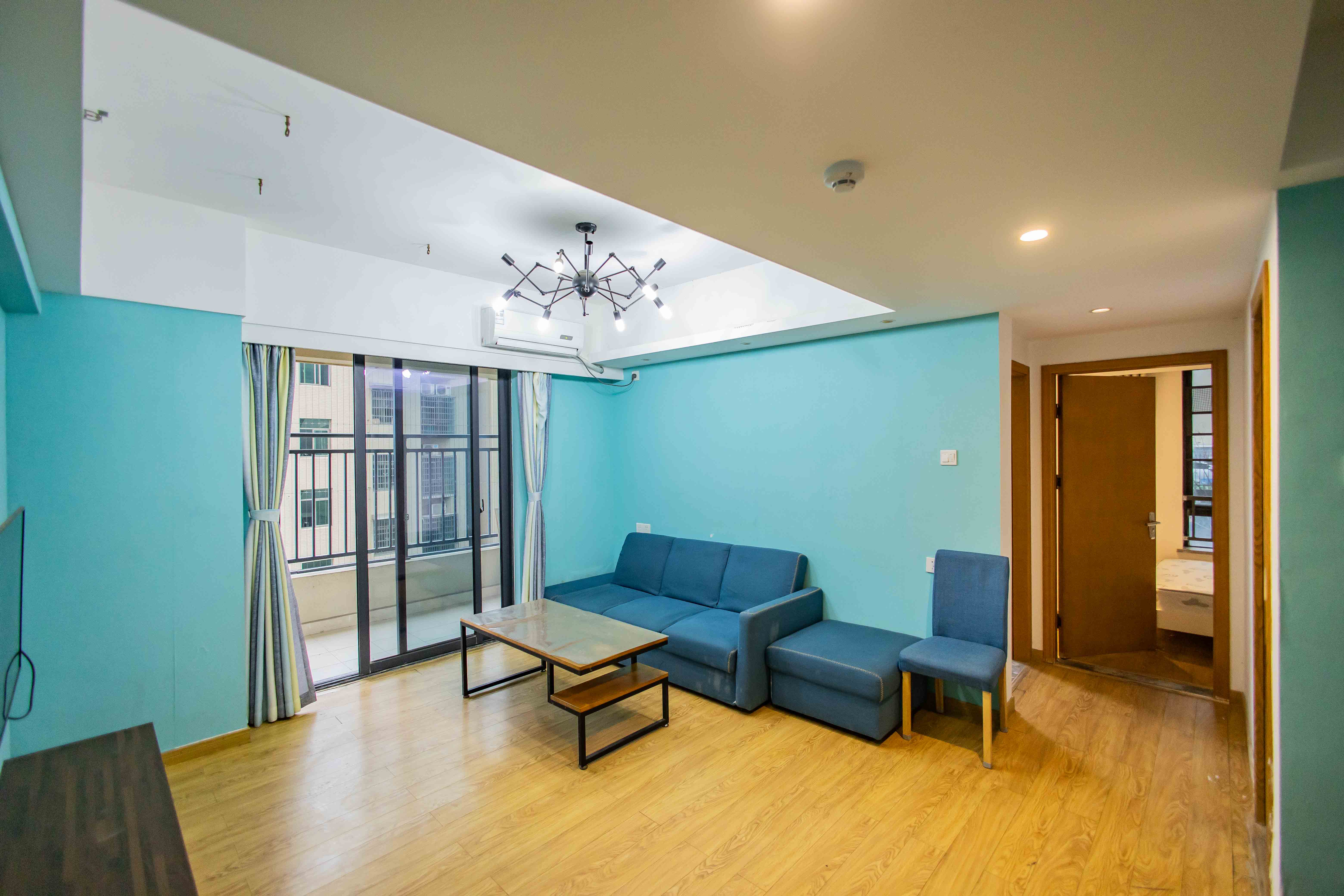 荣泰广场 2室1厅1卫 95.0万 荣泰广场 2室1厅1卫 95.0万客厅