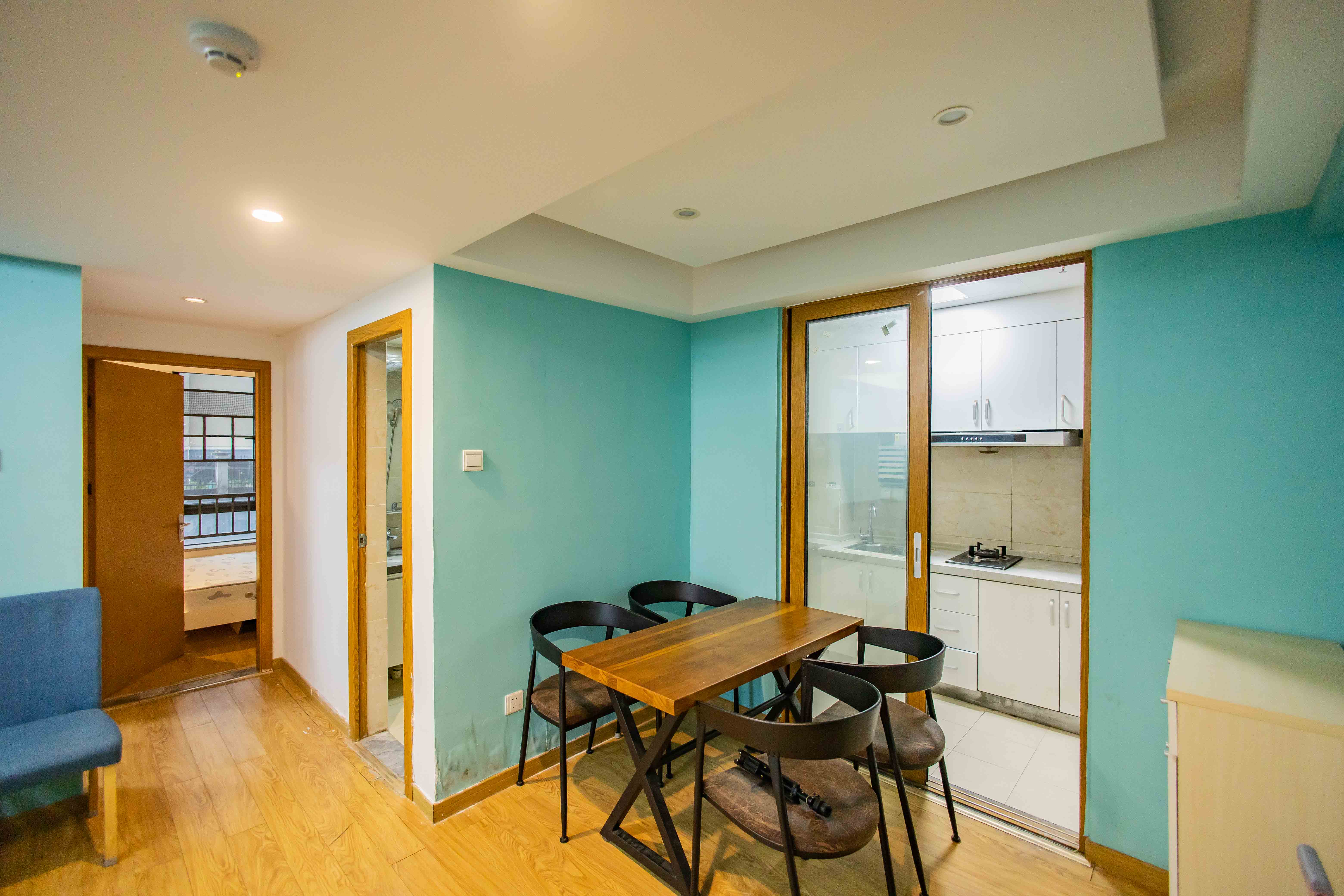 荣泰广场 2室1厅1卫 95.0万 荣泰广场 2室1厅1卫 95.0万客厅