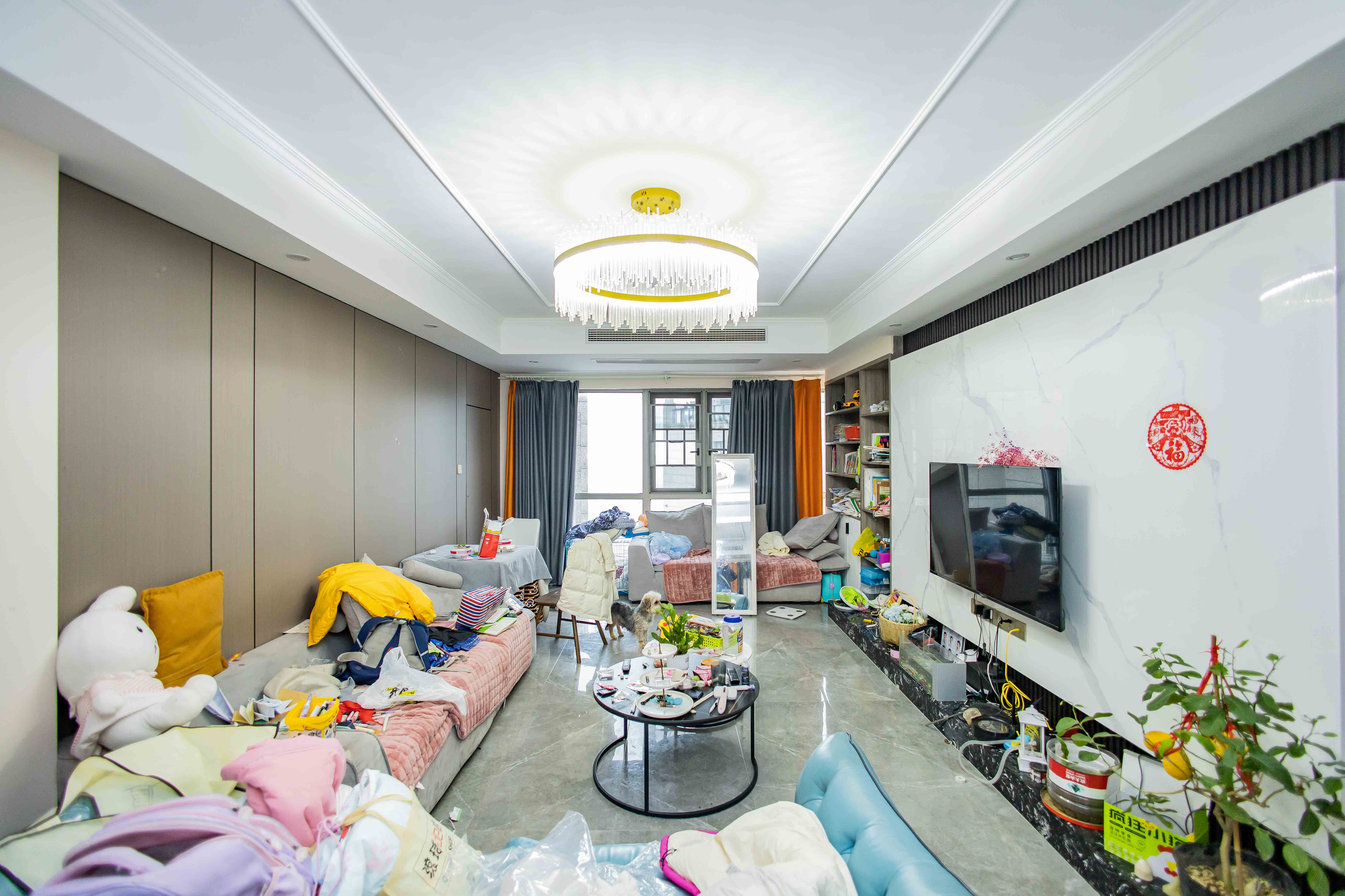 万象府台  4室2厅2卫   267.00万