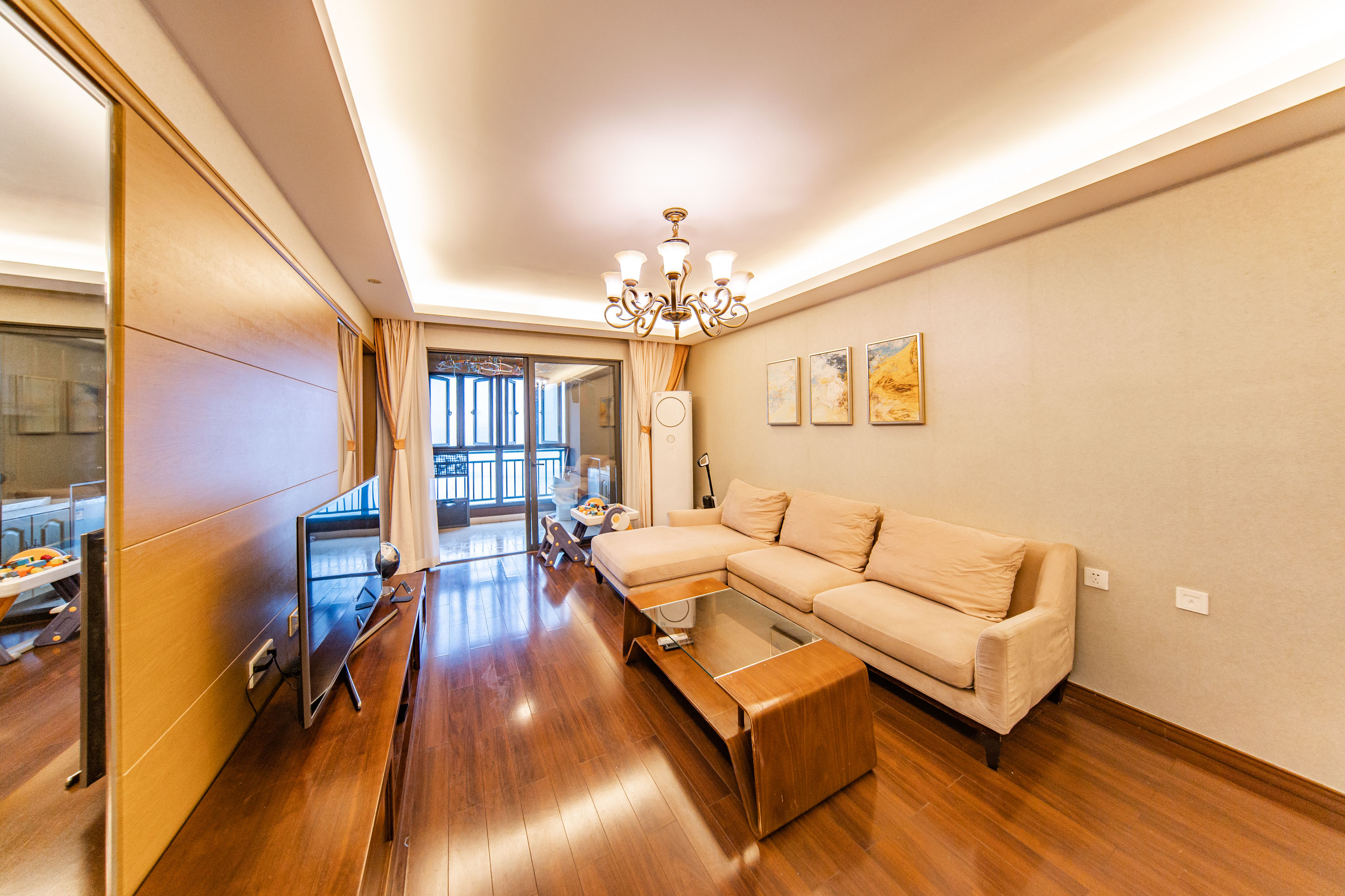 万科白鹭郡  3室2厅2卫    128.8万客厅