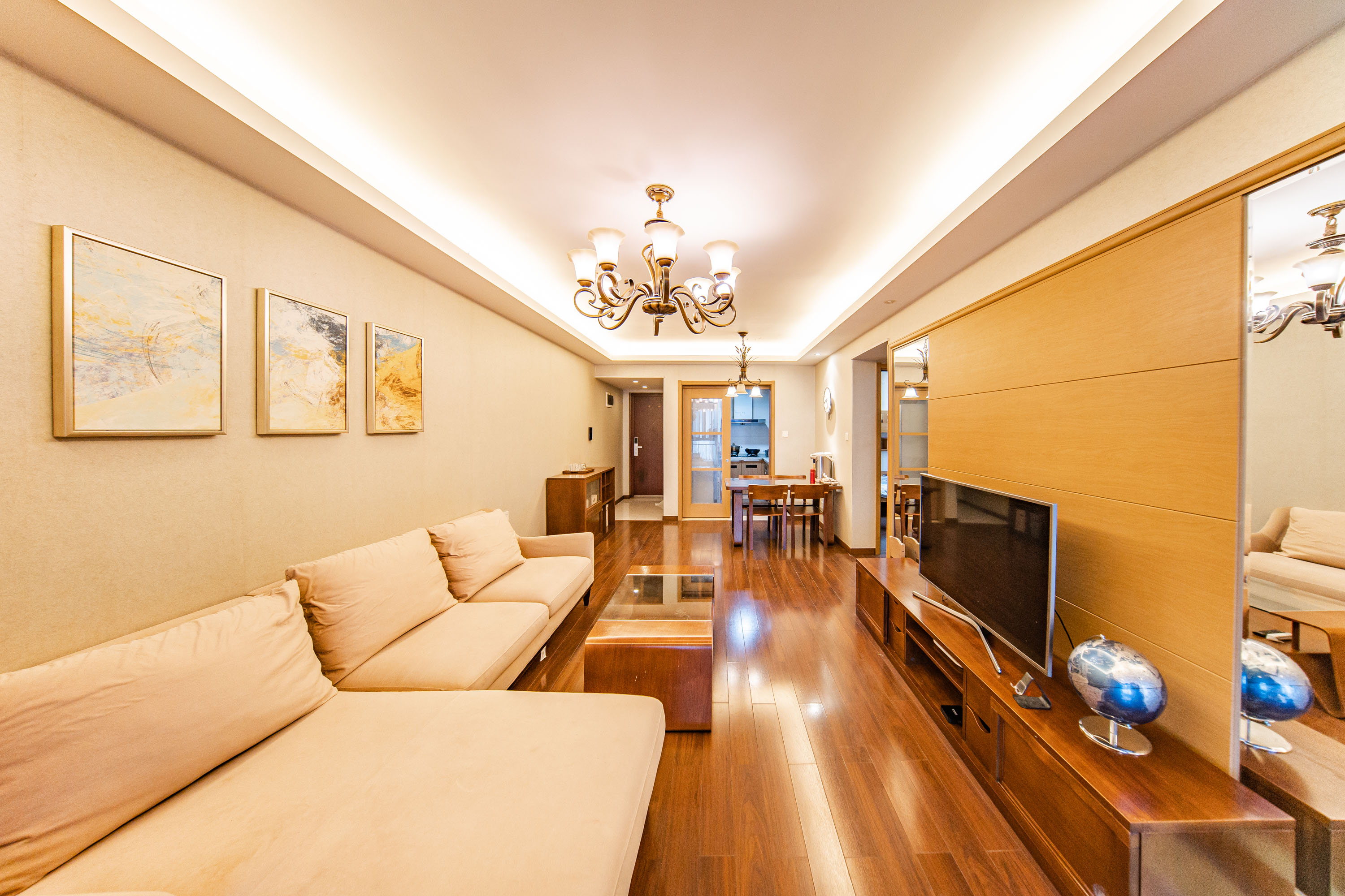 万科白鹭郡  3室2厅2卫    128.8万客厅