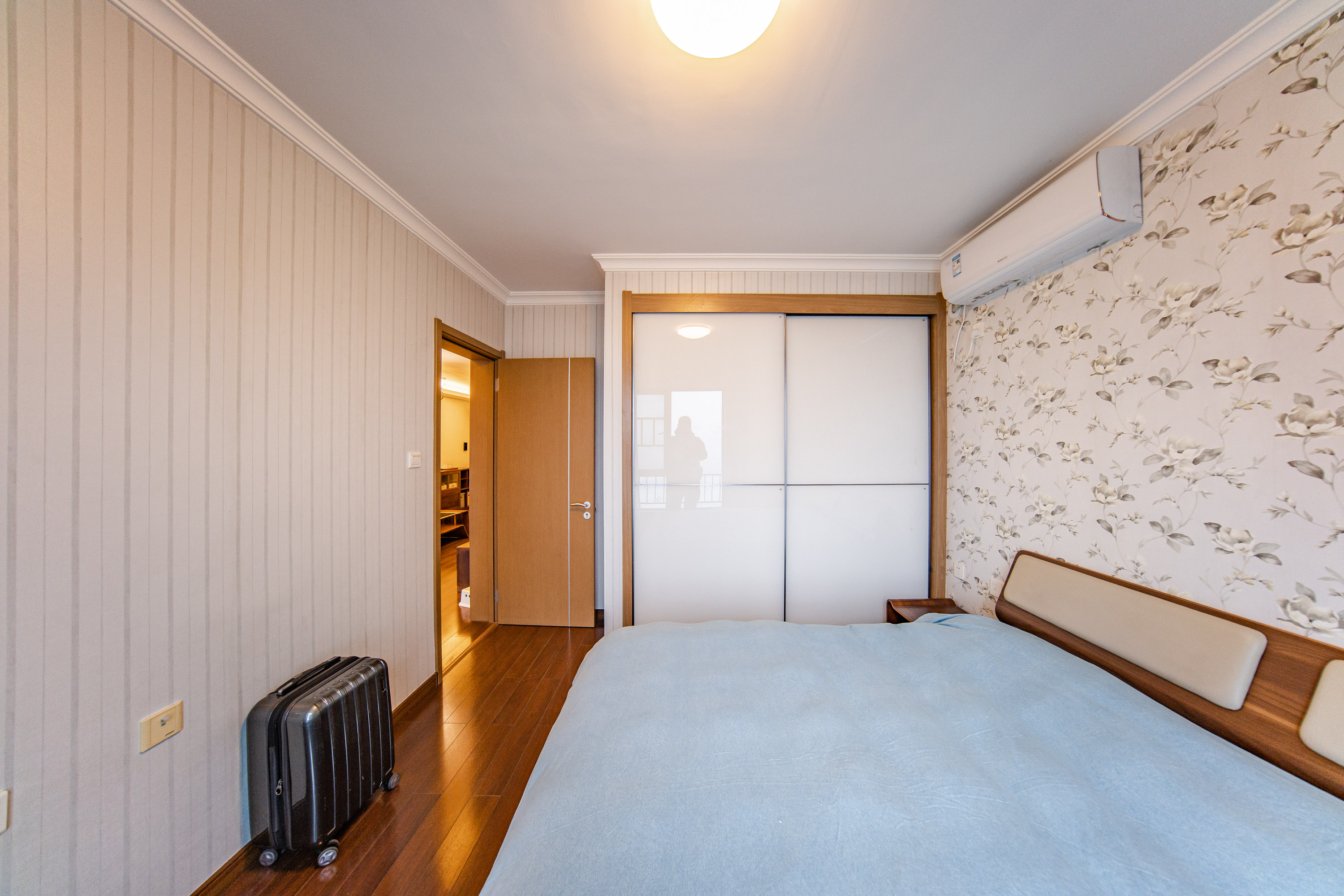 万科白鹭郡  3室2厅2卫    128.8万卧室