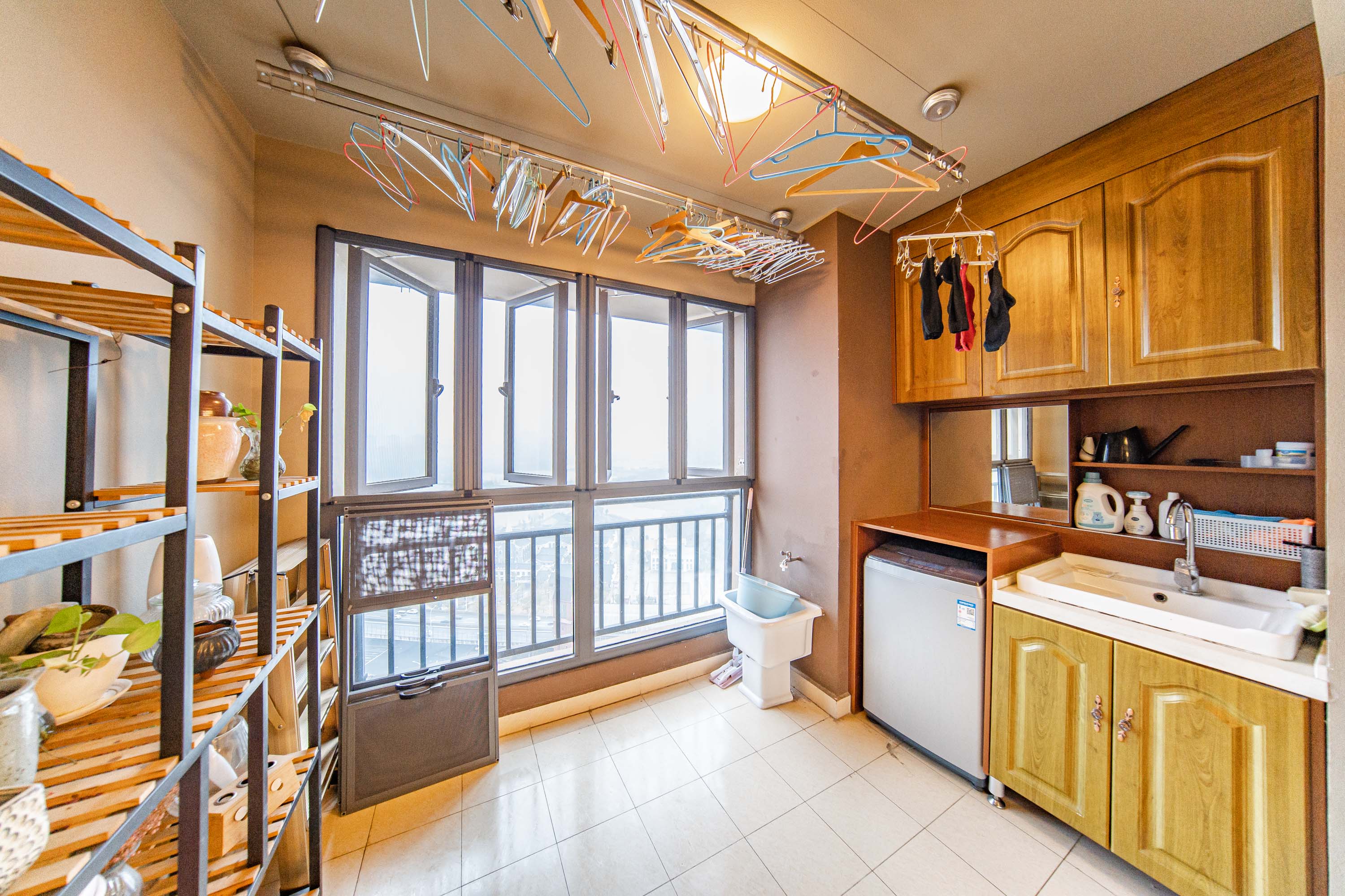 万科白鹭郡  3室2厅2卫    128.8万阳台