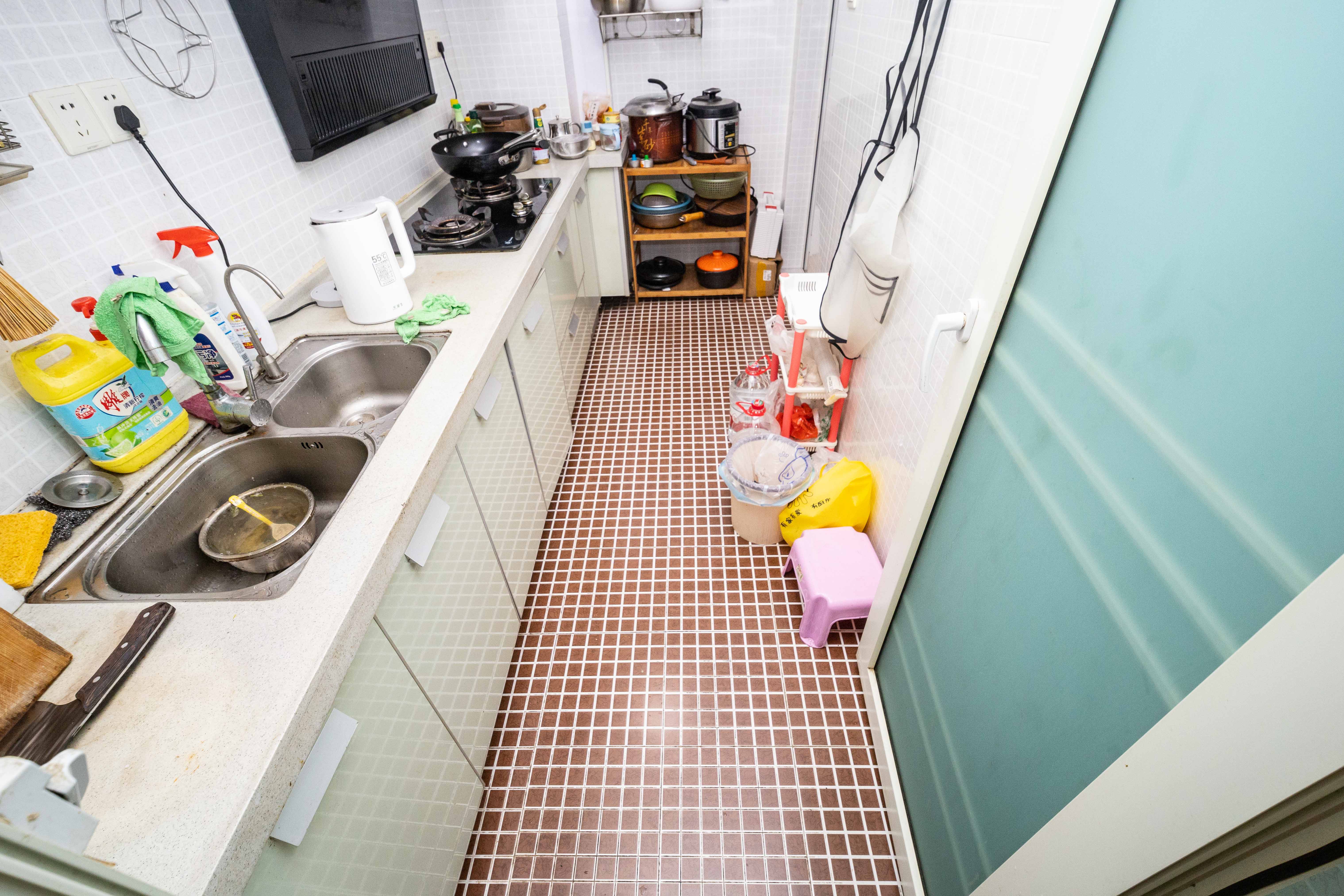 山水华景 1室1厅1卫 52.0万 山水华景 1室1厅1卫 52.0万厨房