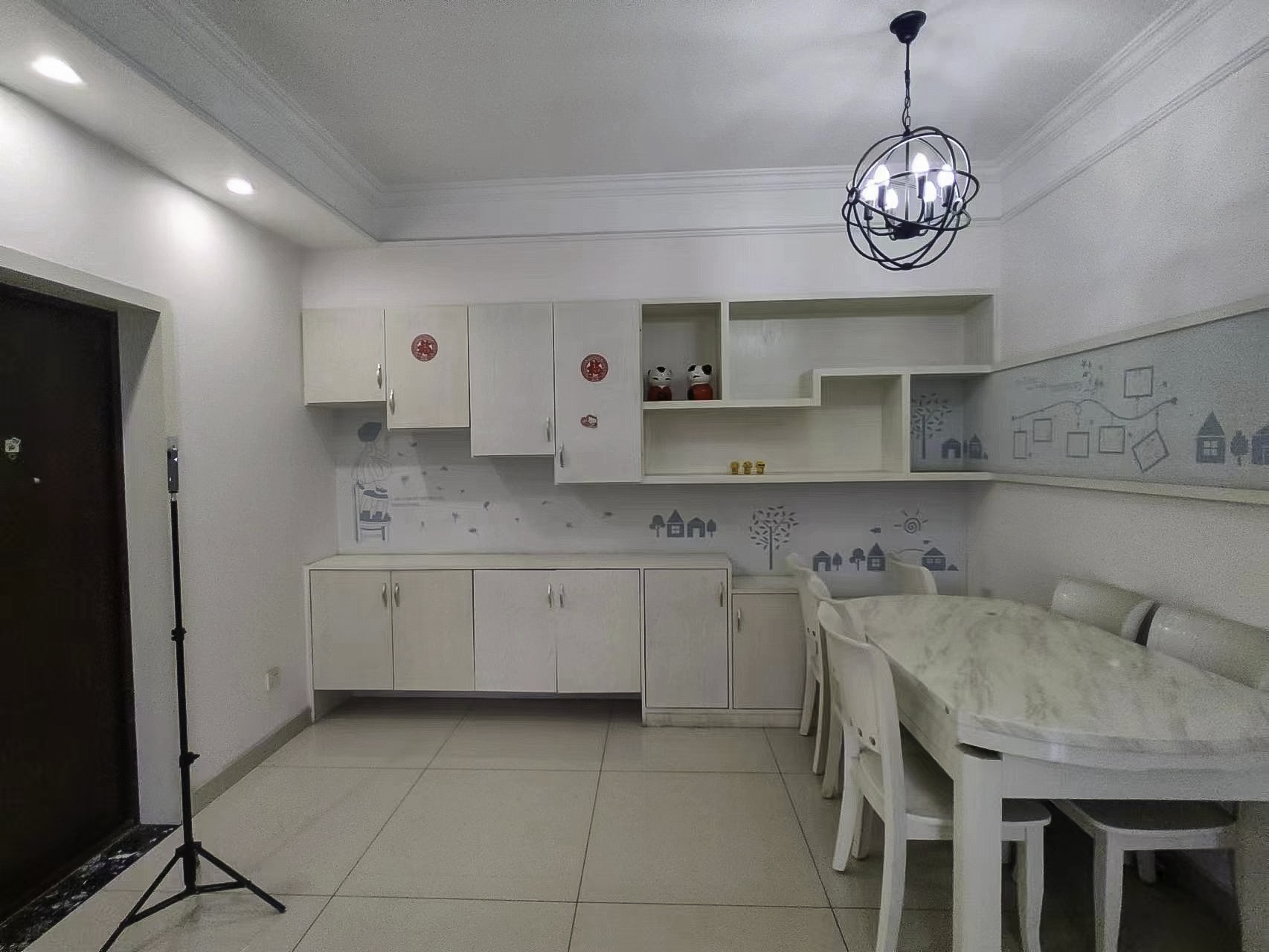 夏威夷碧水春城(碧桂园城市花园) 3室2厅1卫 90.0万 夏威夷碧水春城(碧桂园城市花园) 3室2厅1卫 90.0万客厅