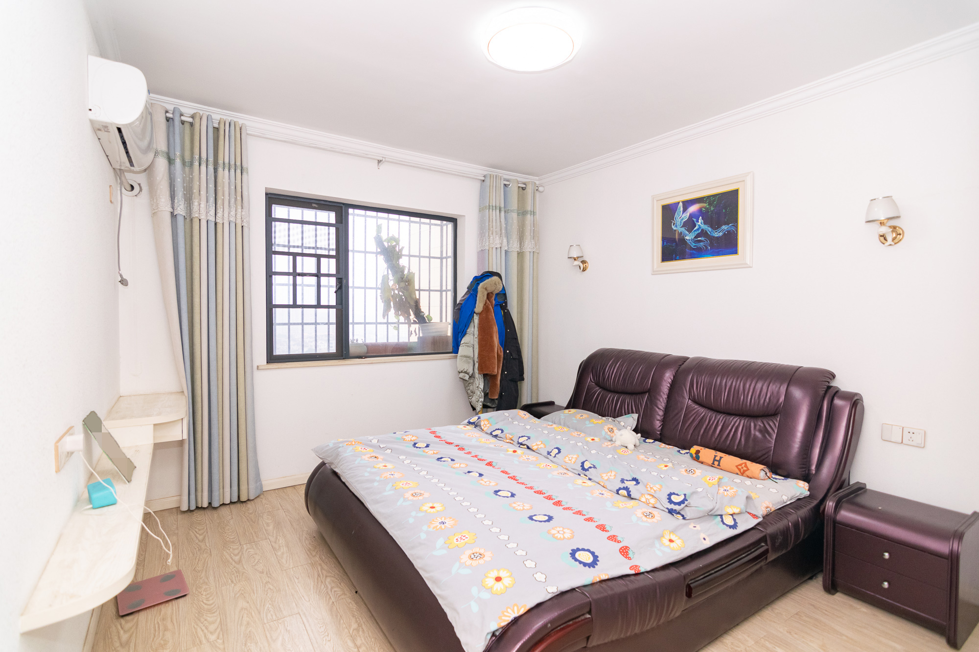 荣盛岳麓峰景 3室2厅2卫 90.0万 荣盛岳麓峰景 3室2厅2卫 90.0万卧室