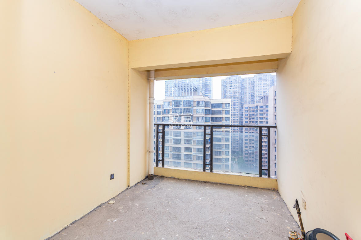 勤诚达新界 4室2厅2卫 113.0万 勤诚达新界 4室2厅2卫 113.0万卧室