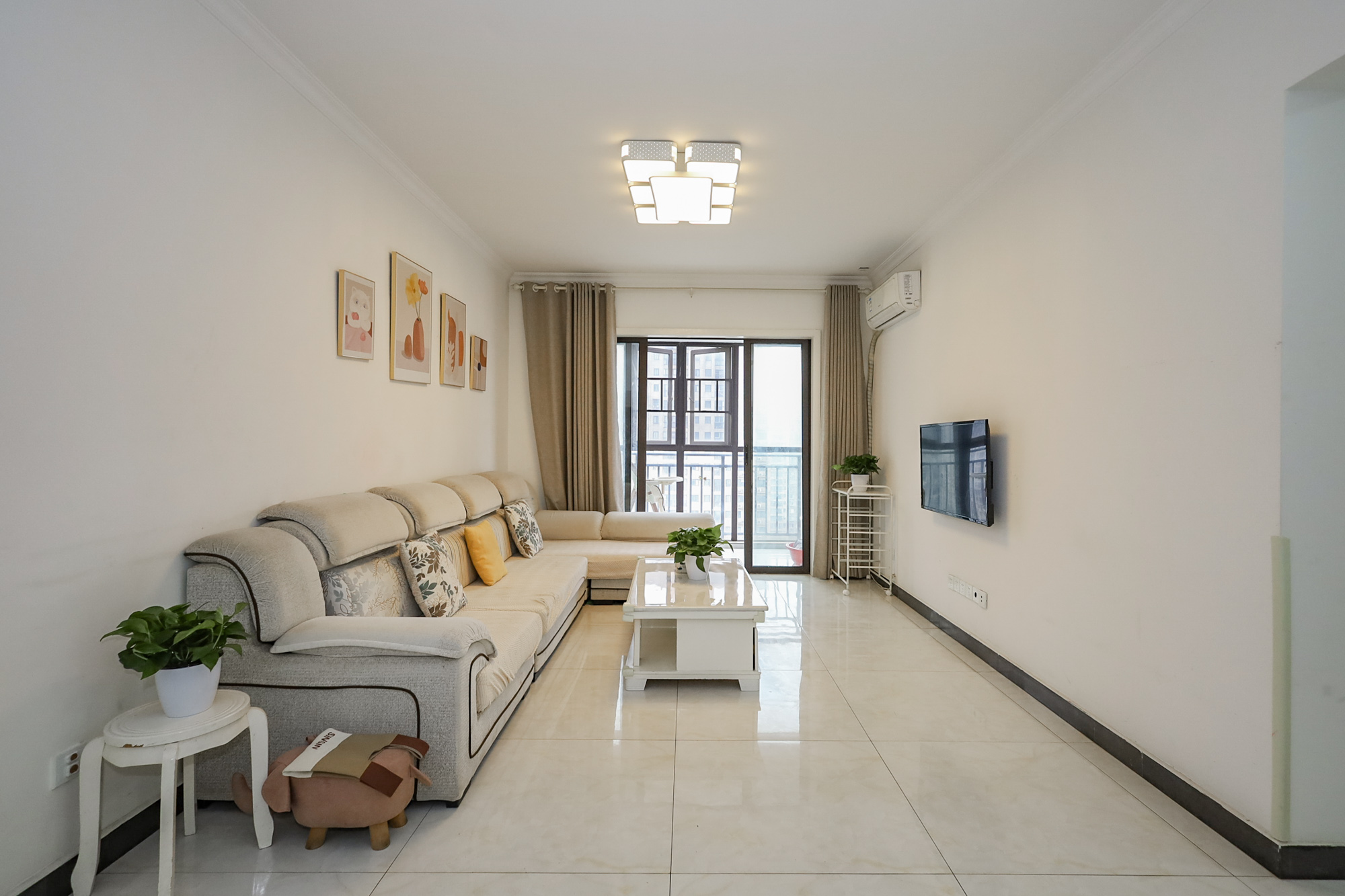 钰龙天下二期（钰龙佳园）  3室2厅2卫    266.0万客厅