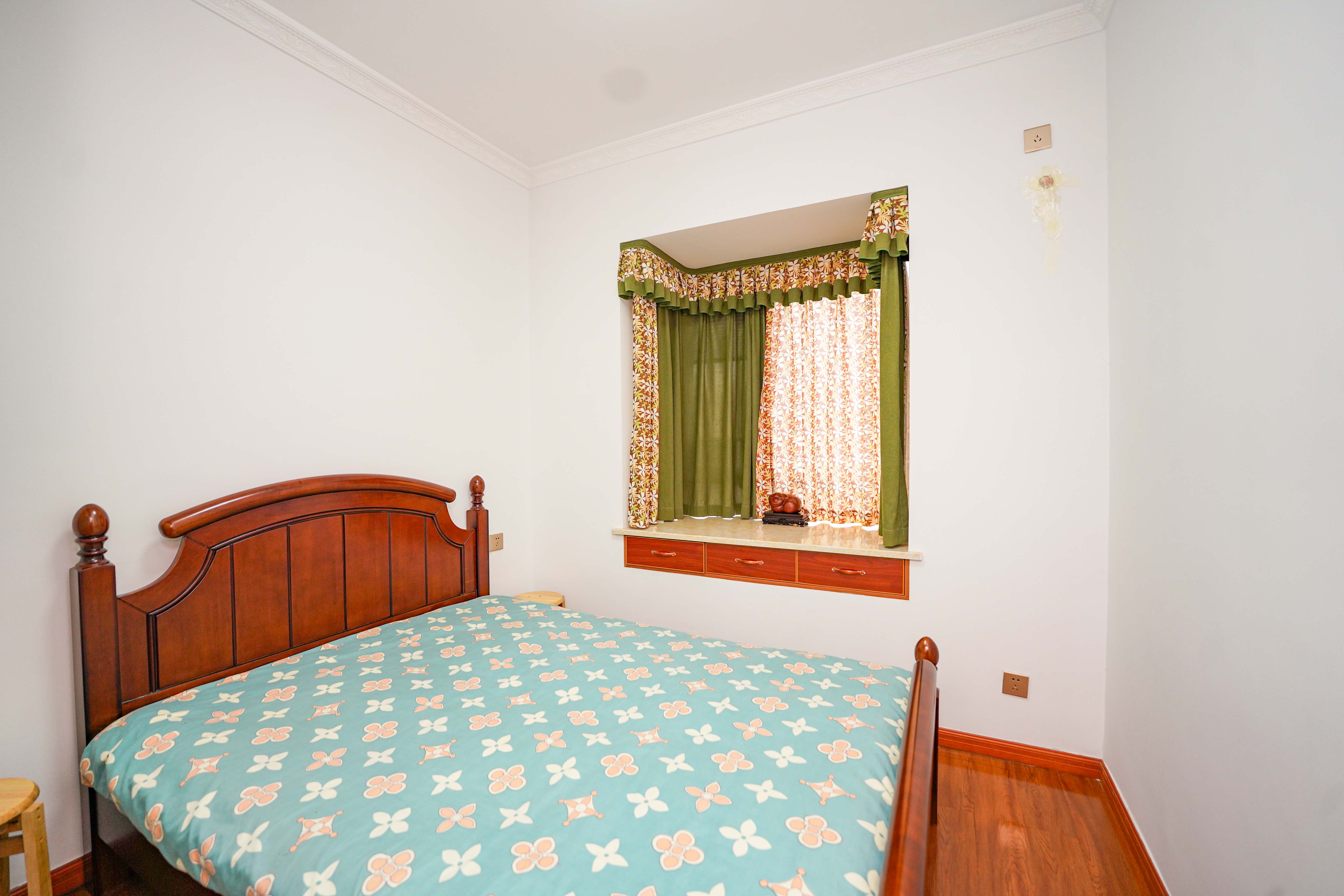 和美星城  2室2厅1卫    78.0万卧室