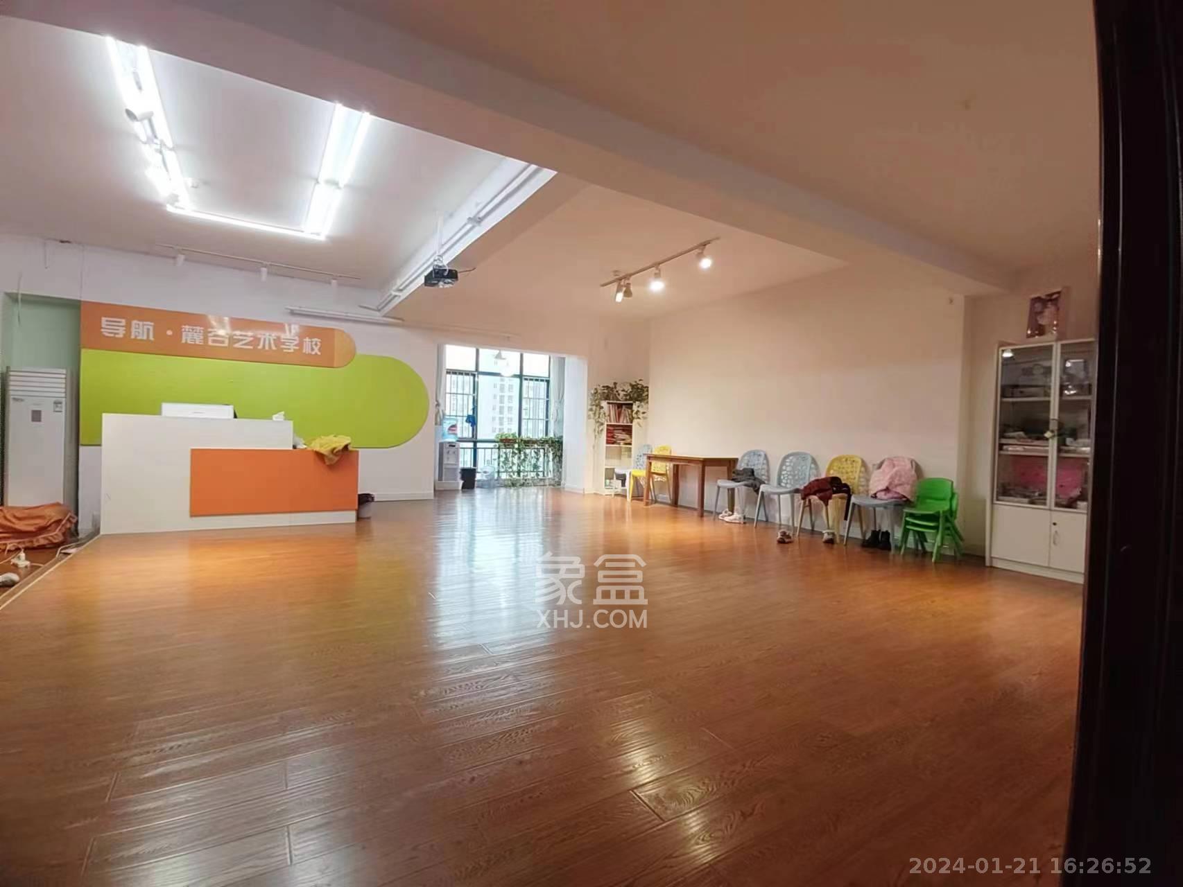 保利麓谷林语I区  1室1厅1卫   1700.00元/月室内图
