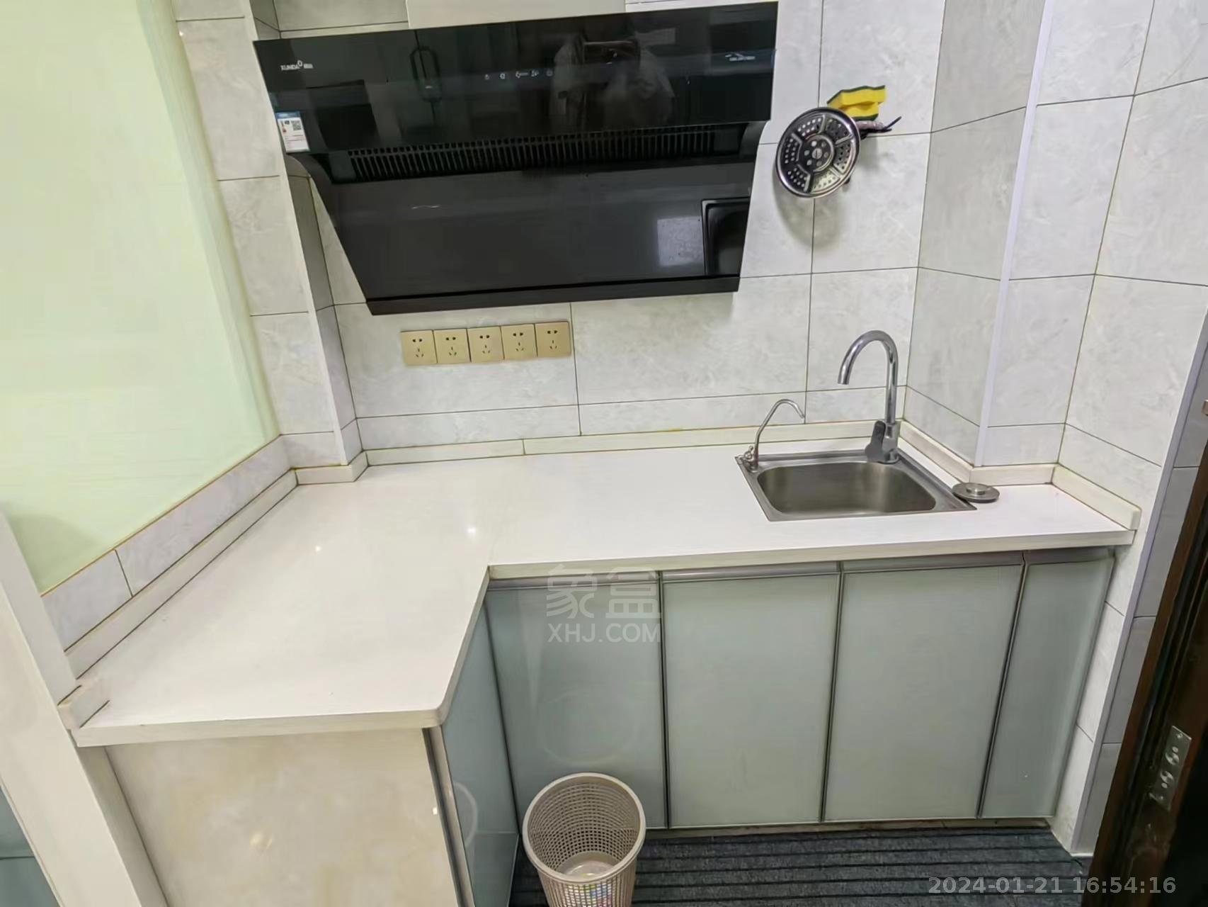 朗廷览江 1室1厅1卫 1700.00元/月 朗廷览江 1室1厅1卫 1700.00元/月室内图