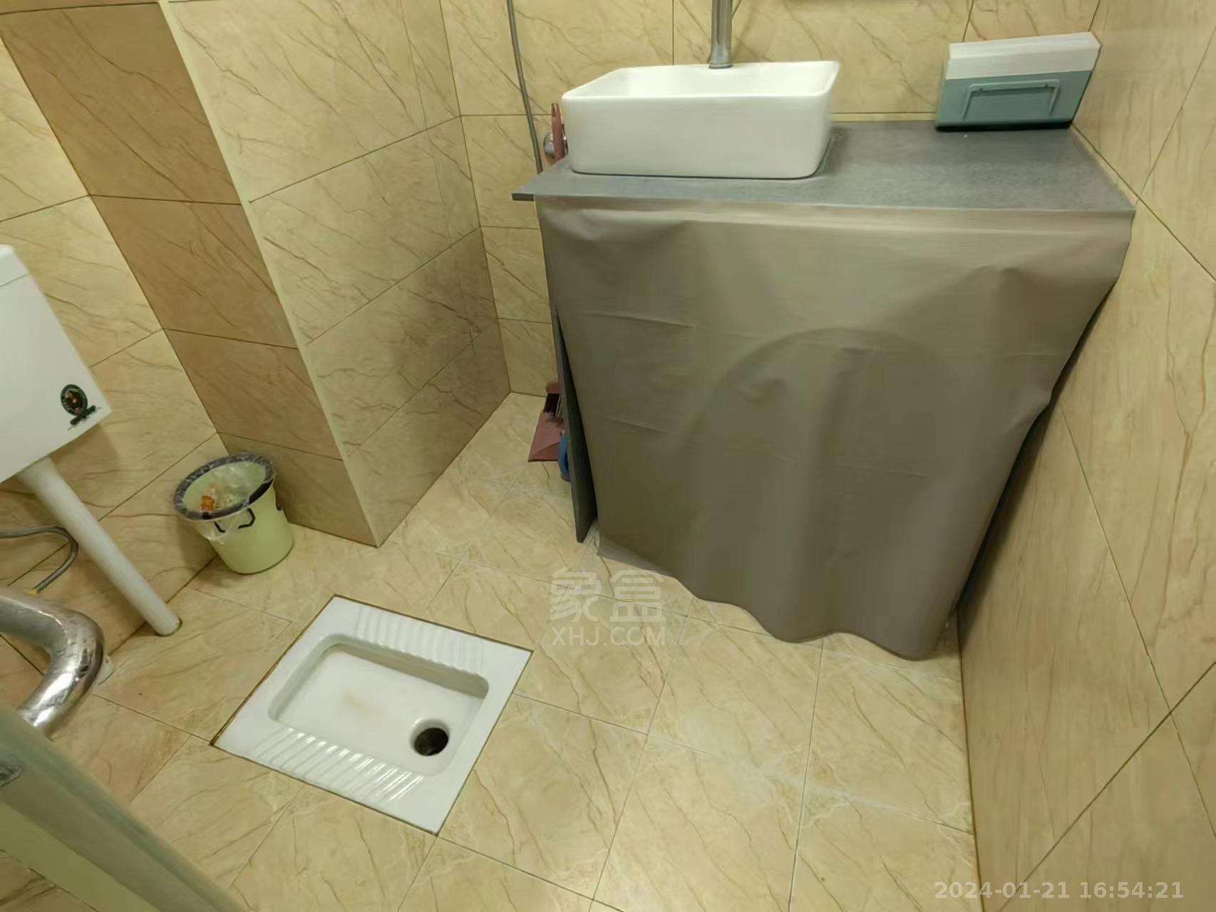 朗廷览江 1室1厅1卫 1700.00元/月 朗廷览江 1室1厅1卫 1700.00元/月室内图