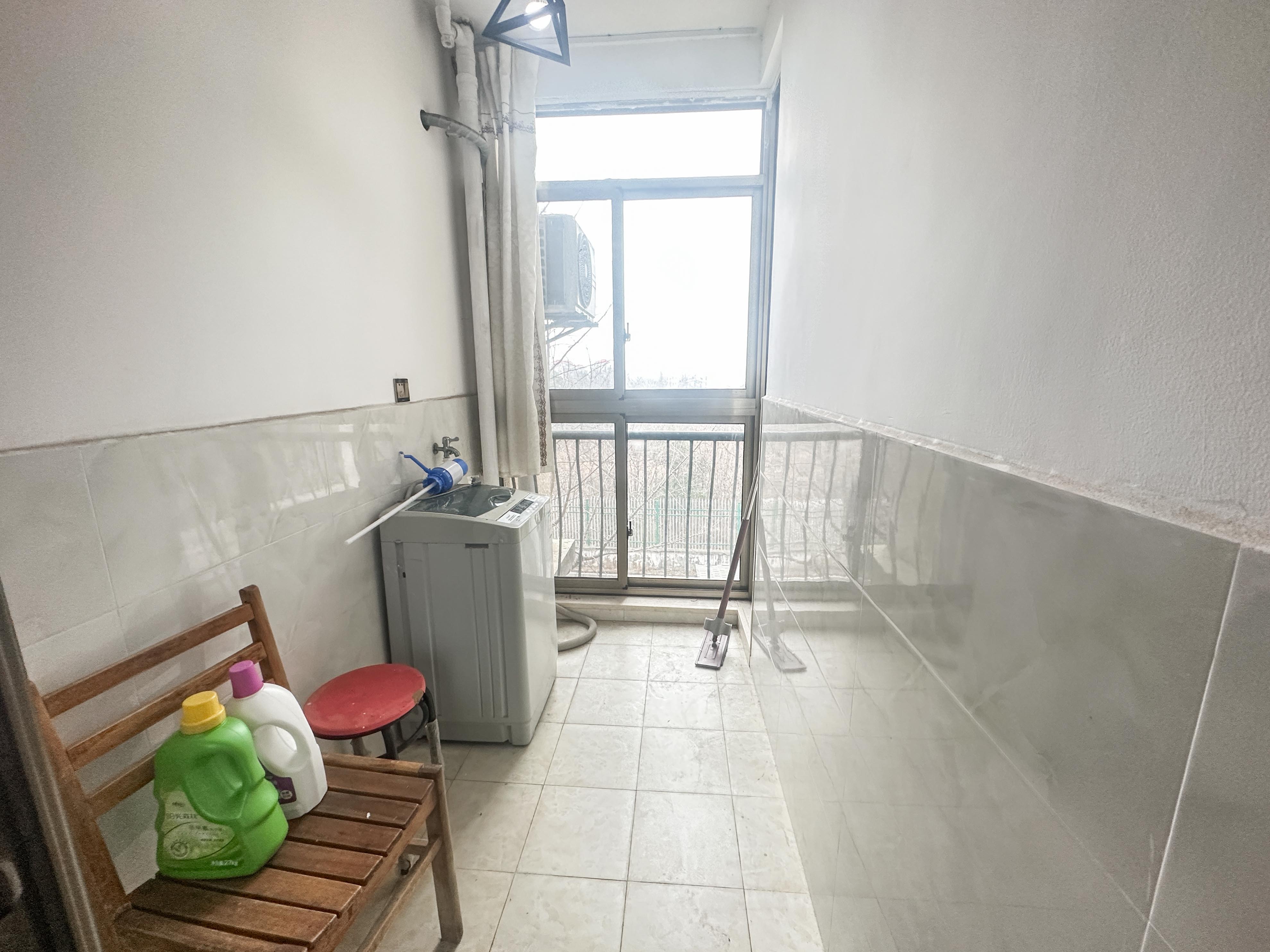 碧桂园山湖城 2室1厅1卫 48.0万 碧桂园山湖城 2室1厅1卫 48.0万阳台