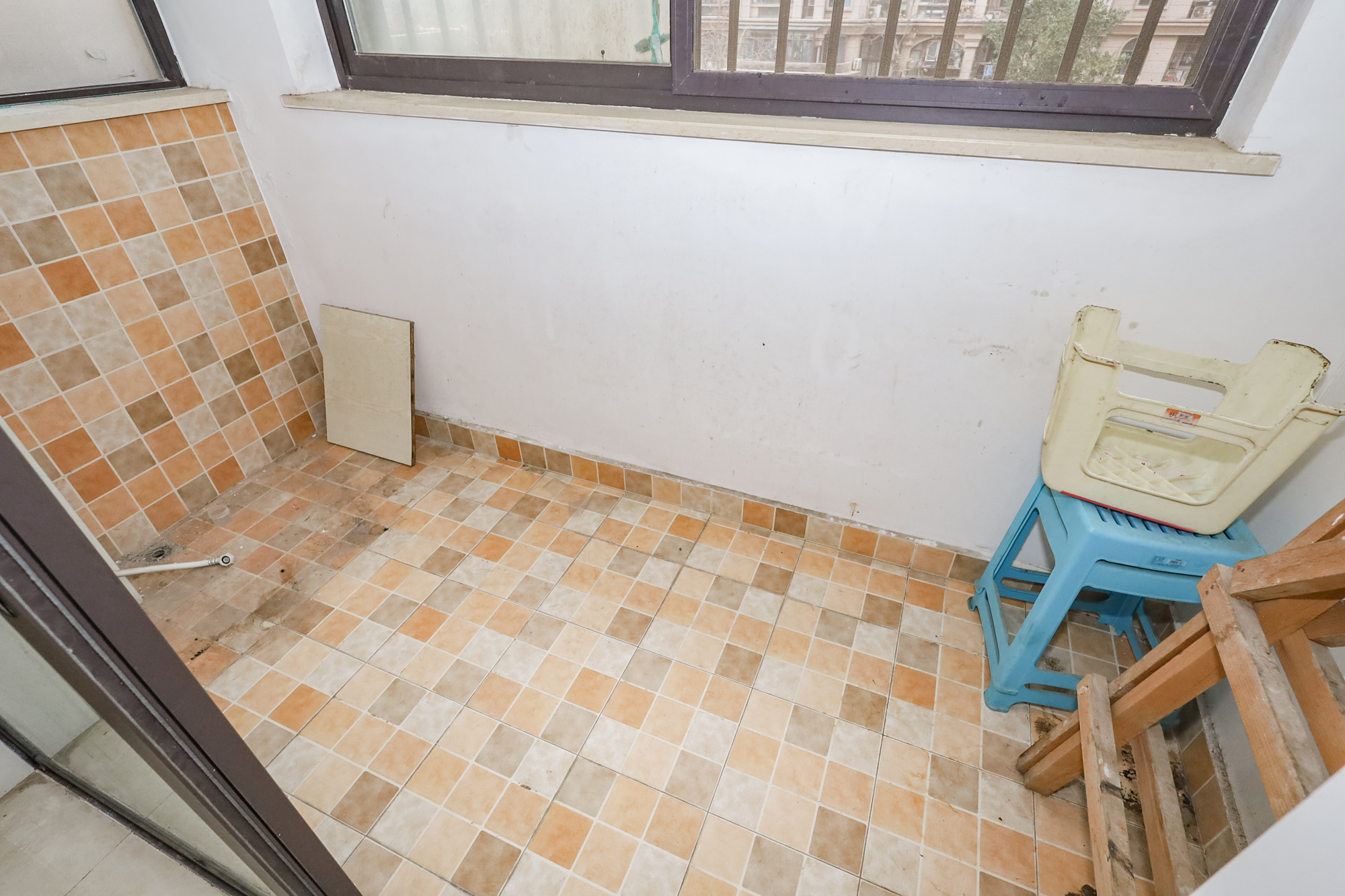 阳光丽城一期 4室2厅2卫 150.0万 阳光丽城一期 4室2厅2卫 150.0万其他