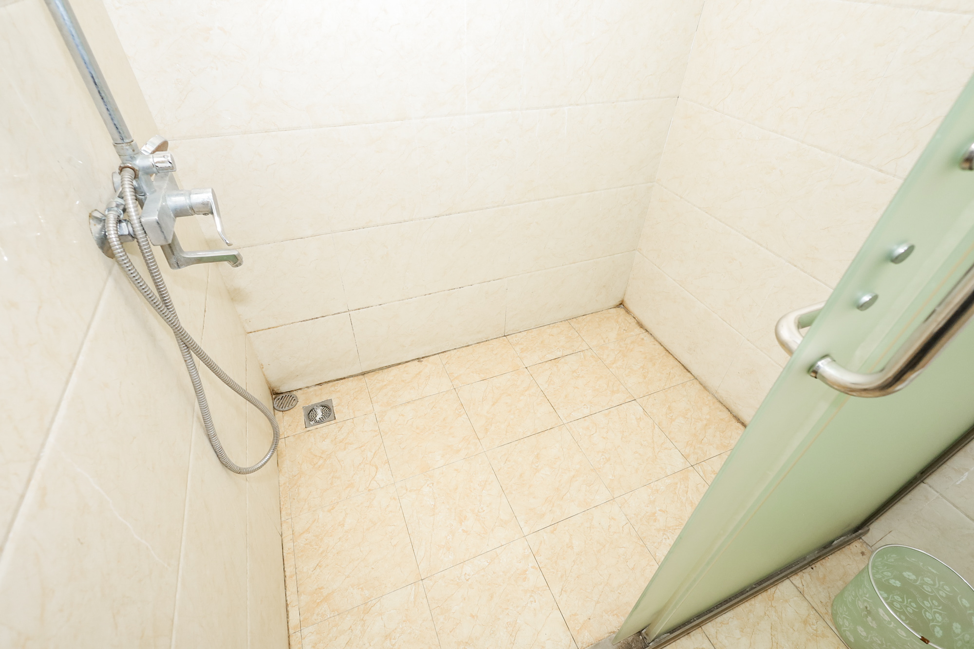 阳光丽城一期 4室2厅2卫 150.0万 阳光丽城一期 4室2厅2卫 150.0万卫生间