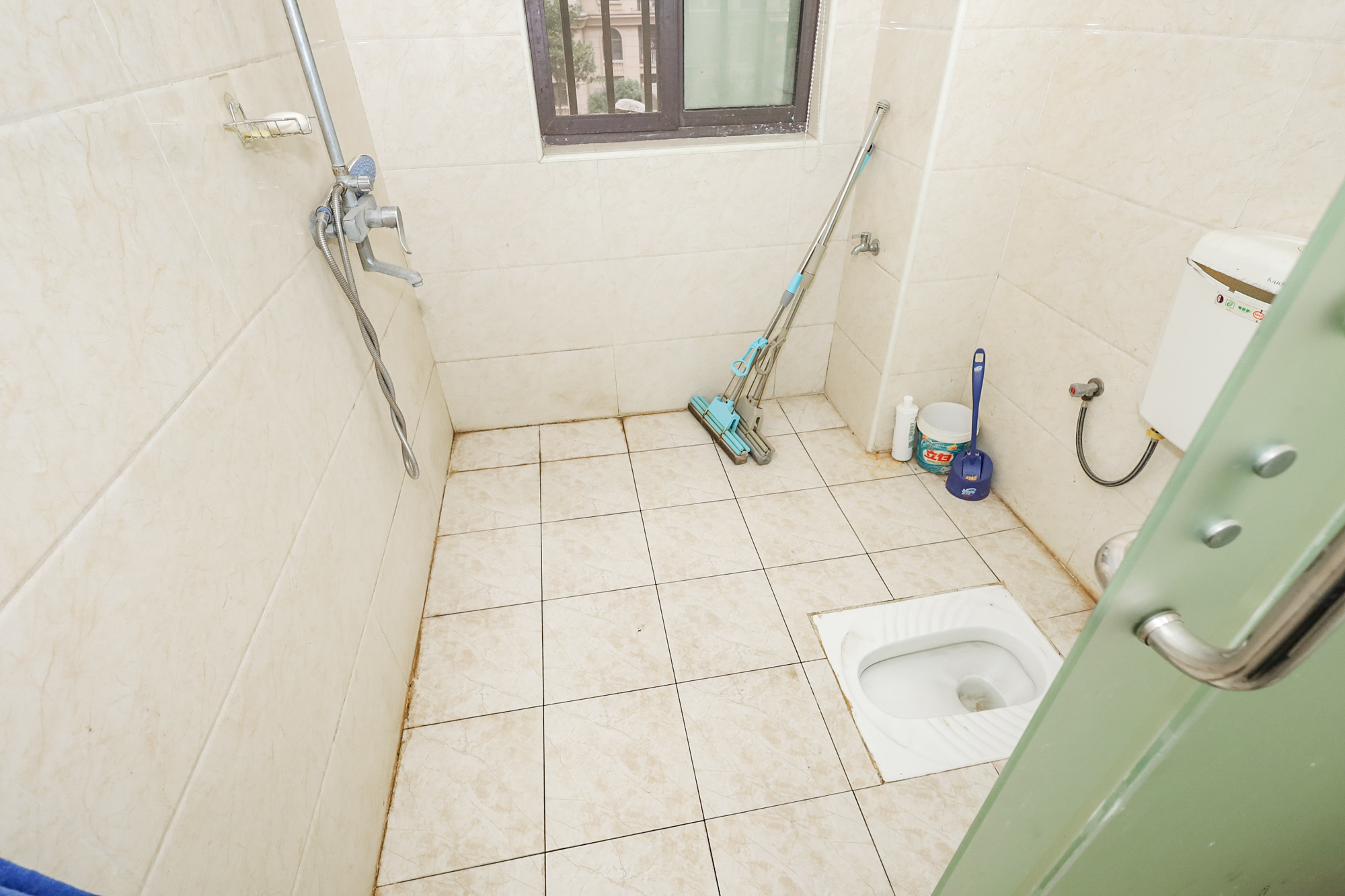 阳光丽城一期 4室2厅2卫 150.0万 阳光丽城一期 4室2厅2卫 150.0万卫生间