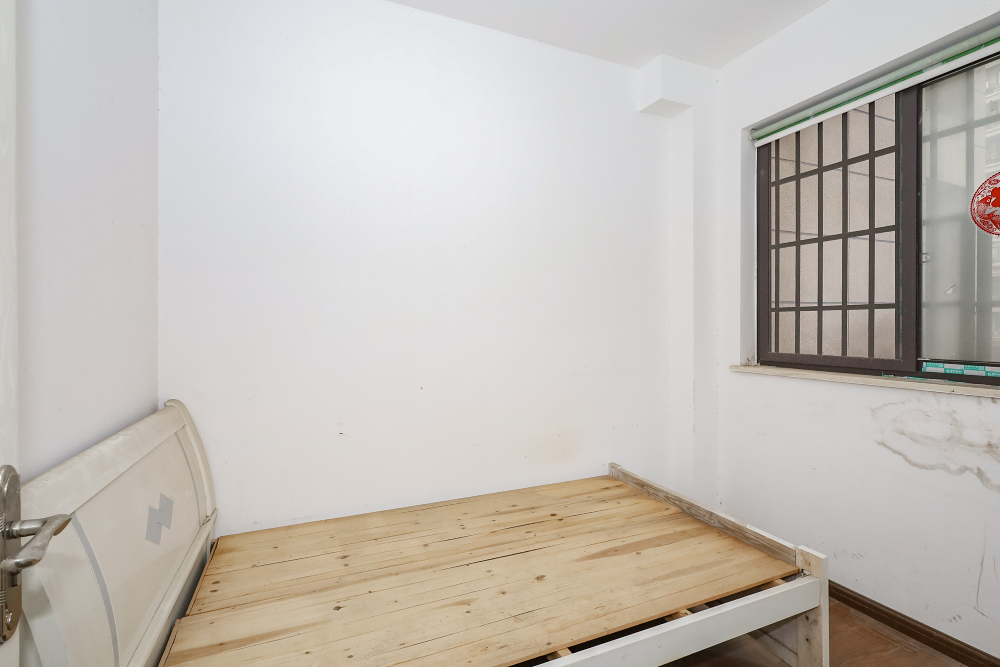 阳光丽城一期 4室2厅2卫 150.0万 阳光丽城一期 4室2厅2卫 150.0万卧室