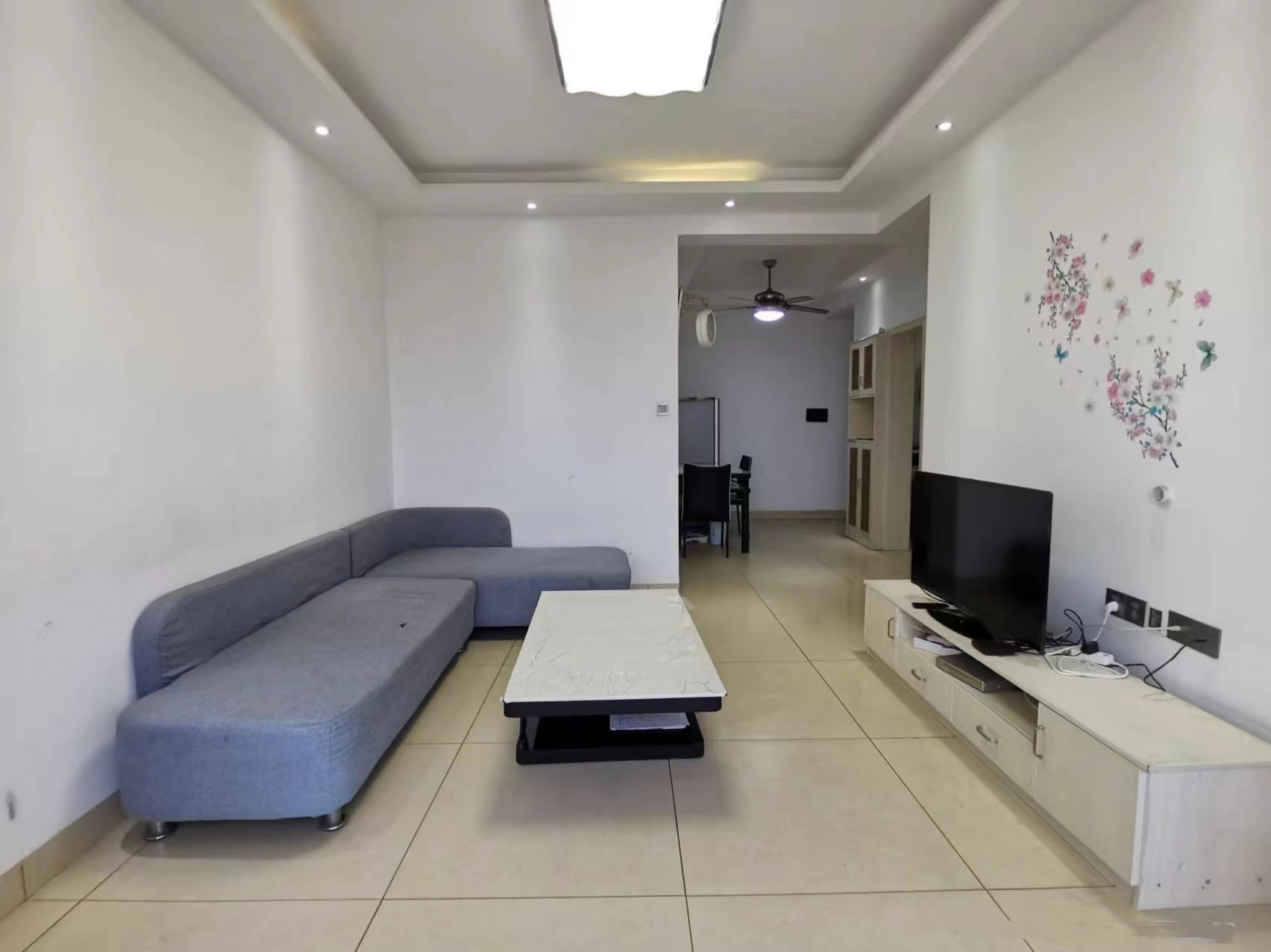 华晨御园  2室2厅1卫    38.0万 华晨御园  2室2厅1卫    38.0万室内图