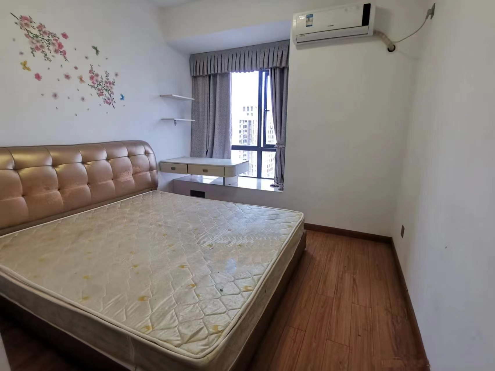 华晨御园  2室2厅1卫    38.0万 华晨御园  2室2厅1卫    38.0万室内图