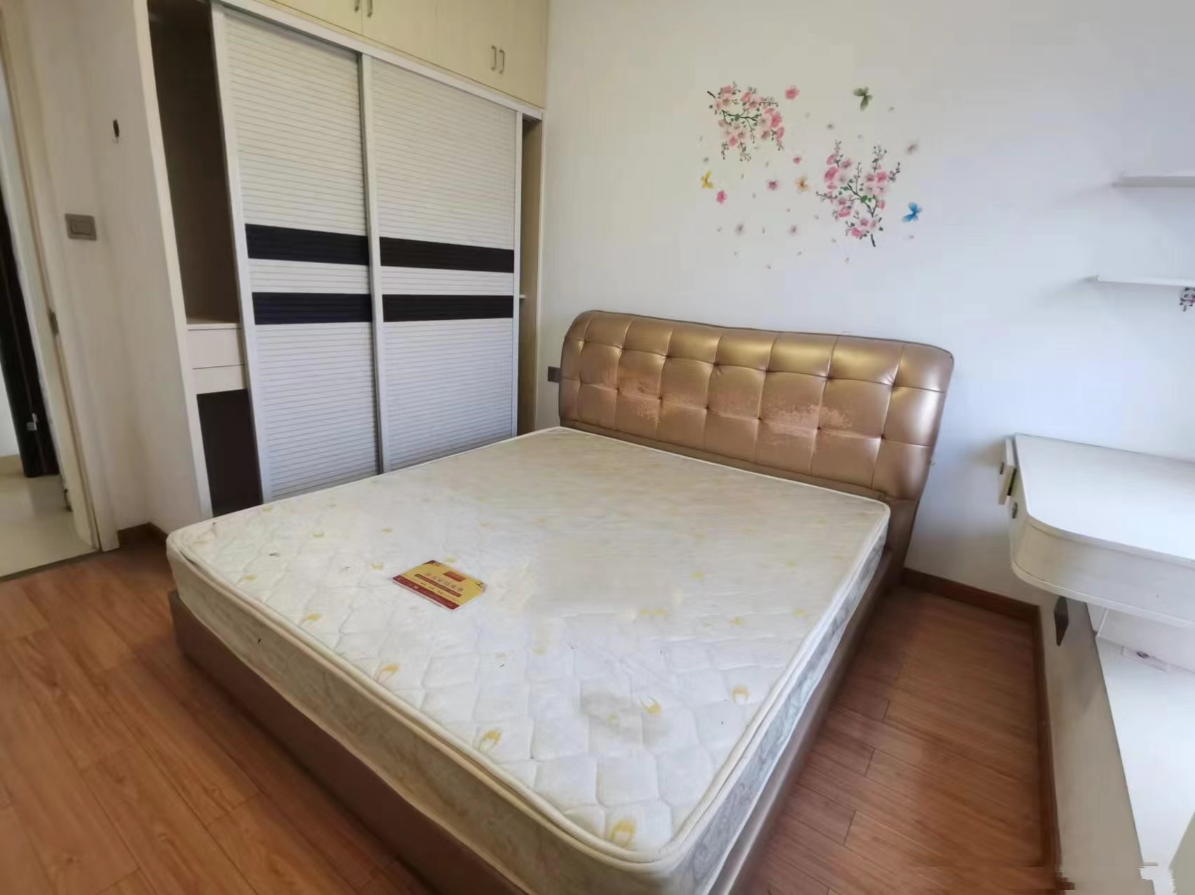 华晨御园  2室2厅1卫    38.0万 华晨御园  2室2厅1卫    38.0万室内图