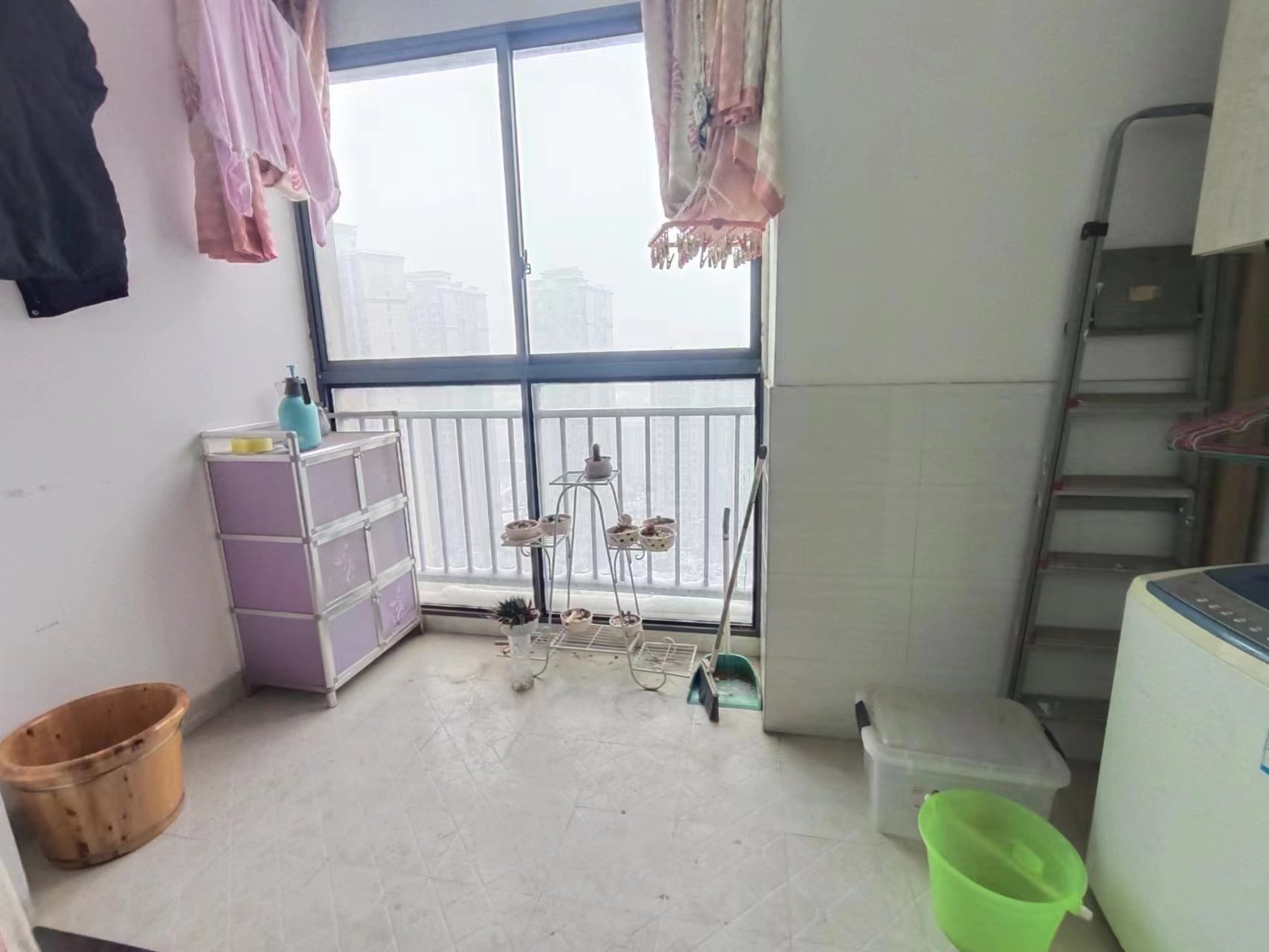 庐山春天早安华晨  1室1厅1卫    35.0万 庐山春天早安华晨  1室1厅1卫    35.0万室内图