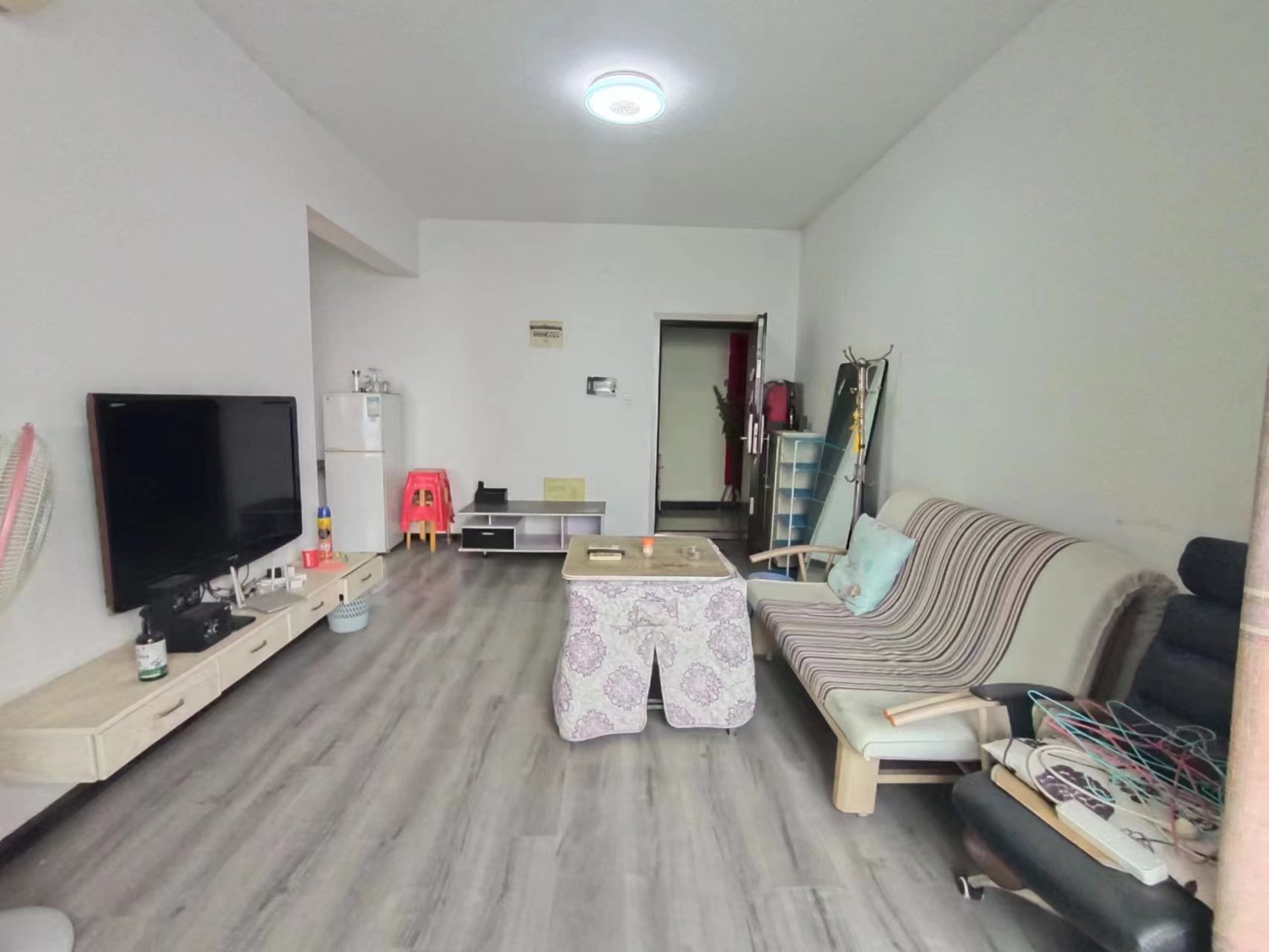 庐山春天早安华晨  1室1厅1卫    35.0万 庐山春天早安华晨  1室1厅1卫    35.0万室内图