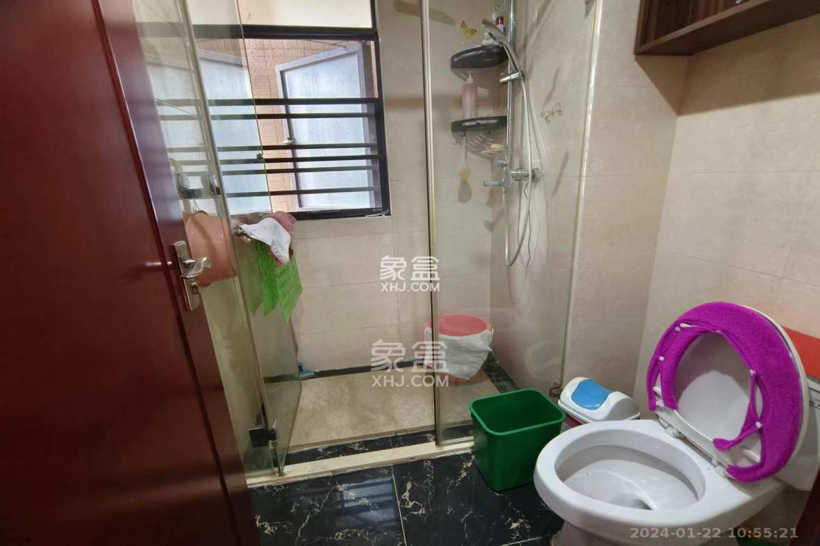 中海国际四期 3室2厅1卫 2300.00元/月 中海国际四期 3室2厅1卫 2300.00元/月室内图