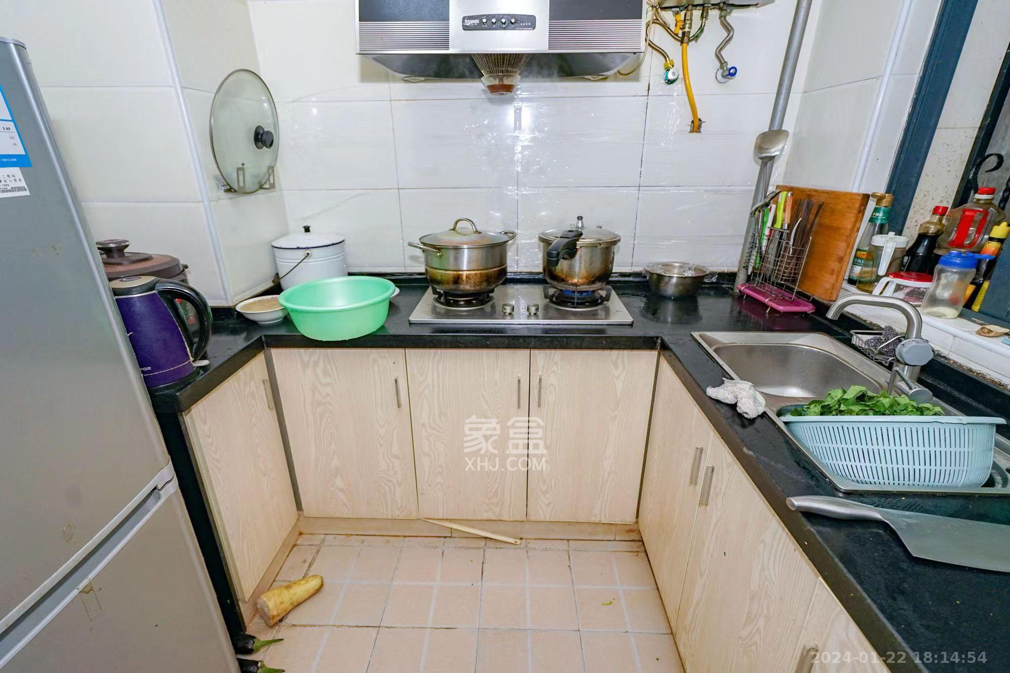 中建芙蓉嘉苑  3室2厅1卫    2700.0元/月室内图