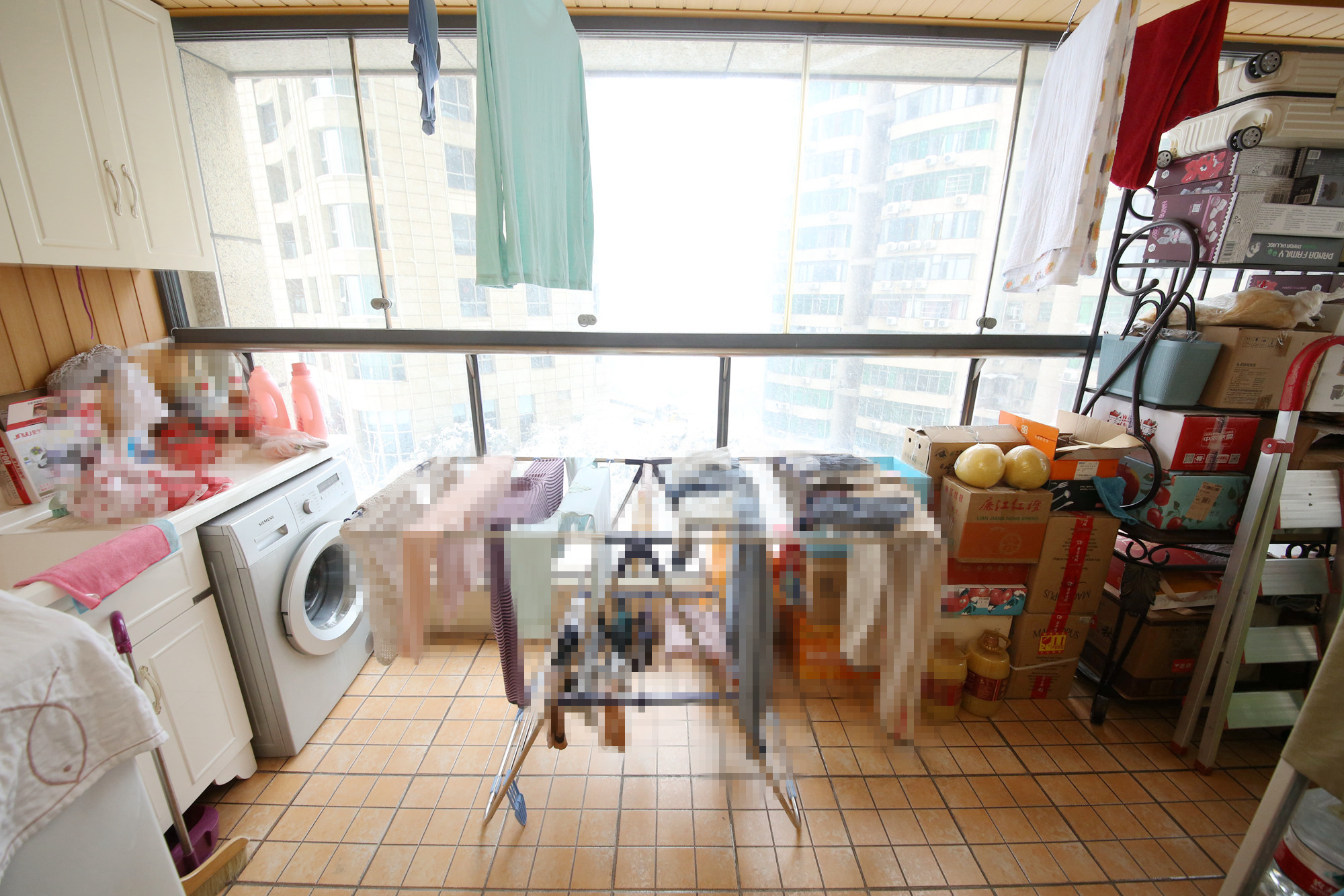 华远华中心  4室2厅1卫   698.00万阳台