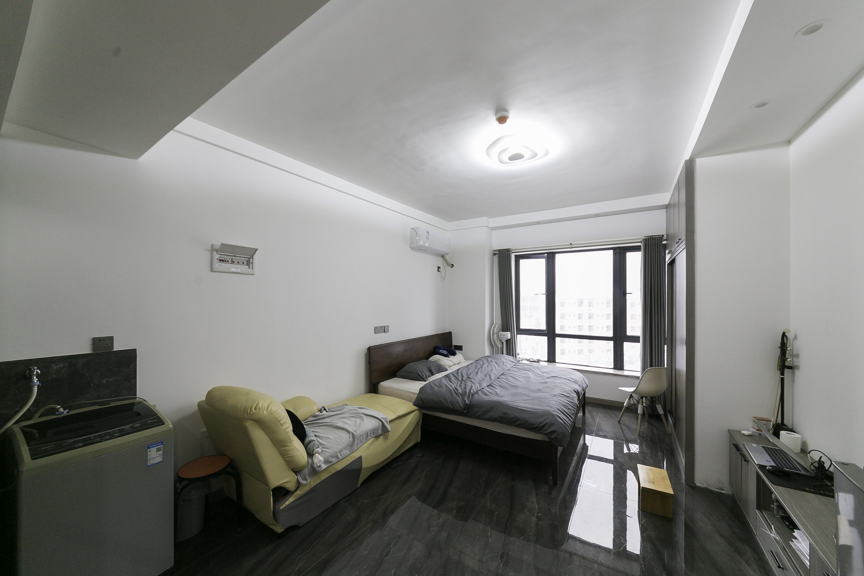 中云公寓 1室0厅1卫 35.0万 中云公寓 1室0厅1卫 35.0万客厅