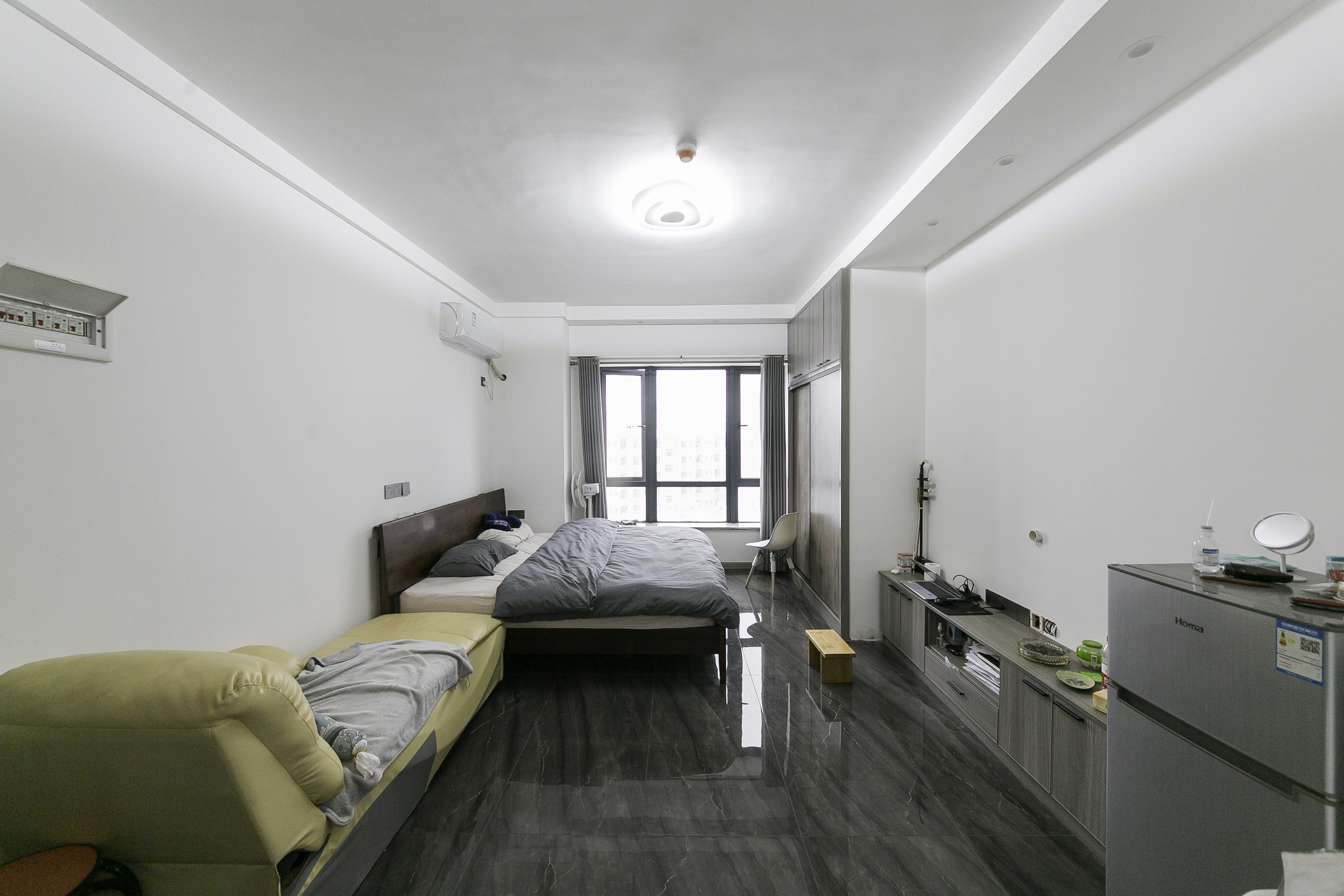 中云公寓  1室0厅1卫    35.0万客厅