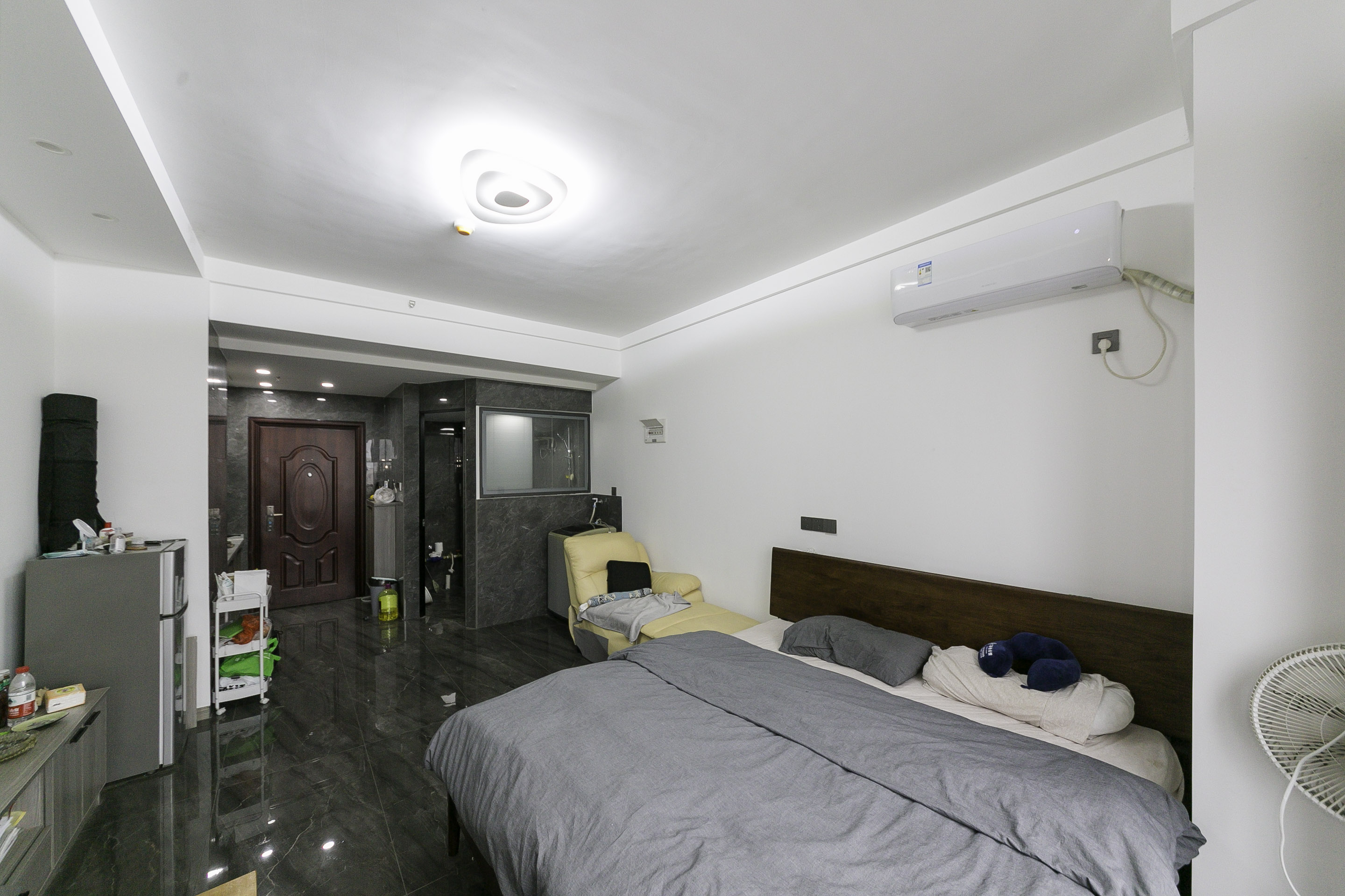 中云公寓  1室0厅1卫    35.0万卧室