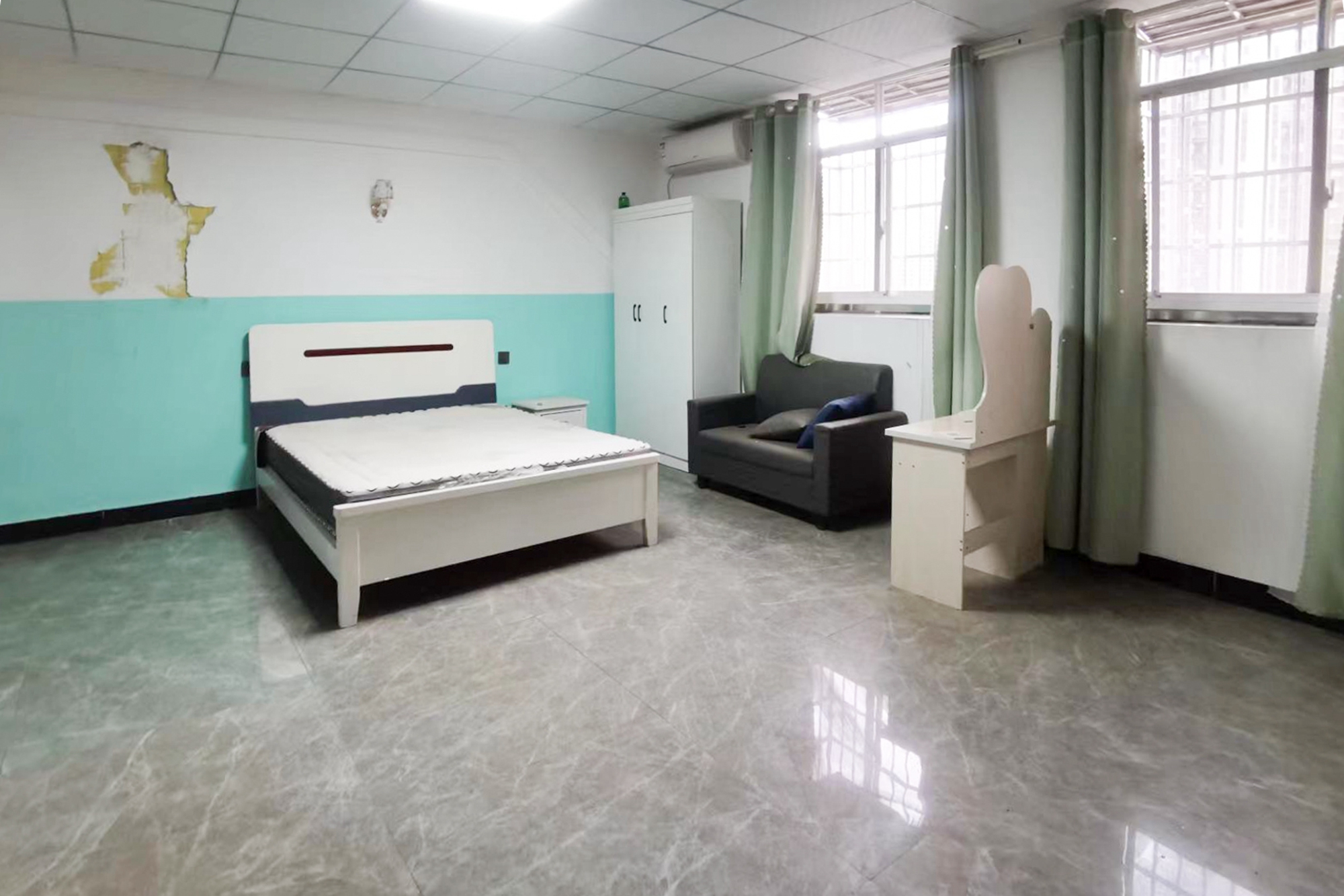 松雅安置小区 28室0厅15卫 420.0万 松雅安置小区 28室0厅15卫 420.0万客厅