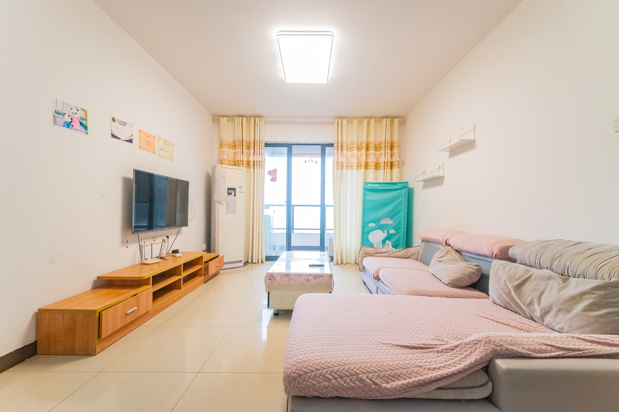 尚城 3室2厅1卫 54.00万 尚城 3室2厅1卫 54.00万客厅