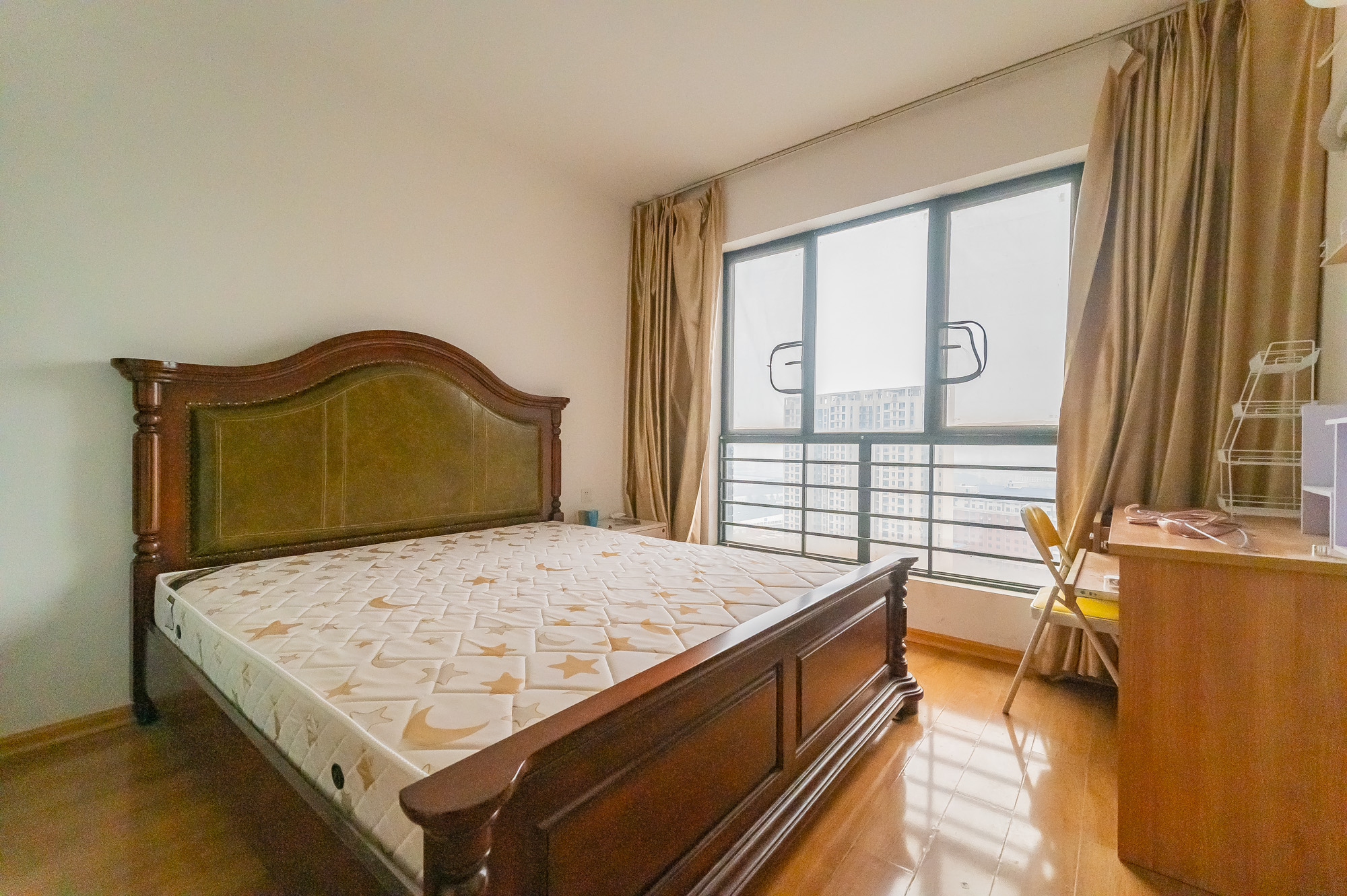 尚城 3室2厅1卫 54.00万 尚城 3室2厅1卫 54.00万卧室