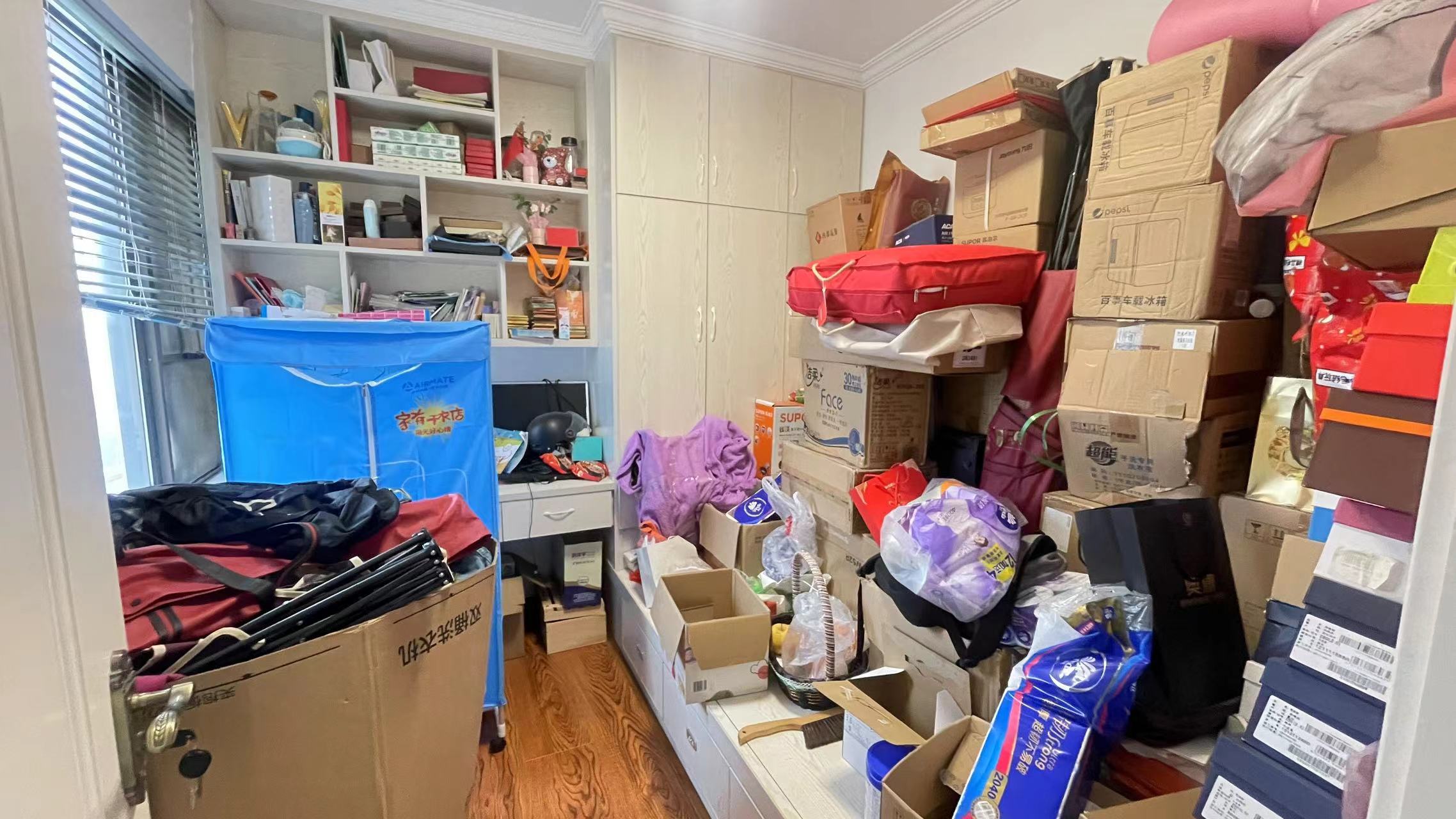 佳兆业金域天下二期 4室2厅2卫 68.0万 佳兆业金域天下二期 4室2厅2卫 68.0万室内图