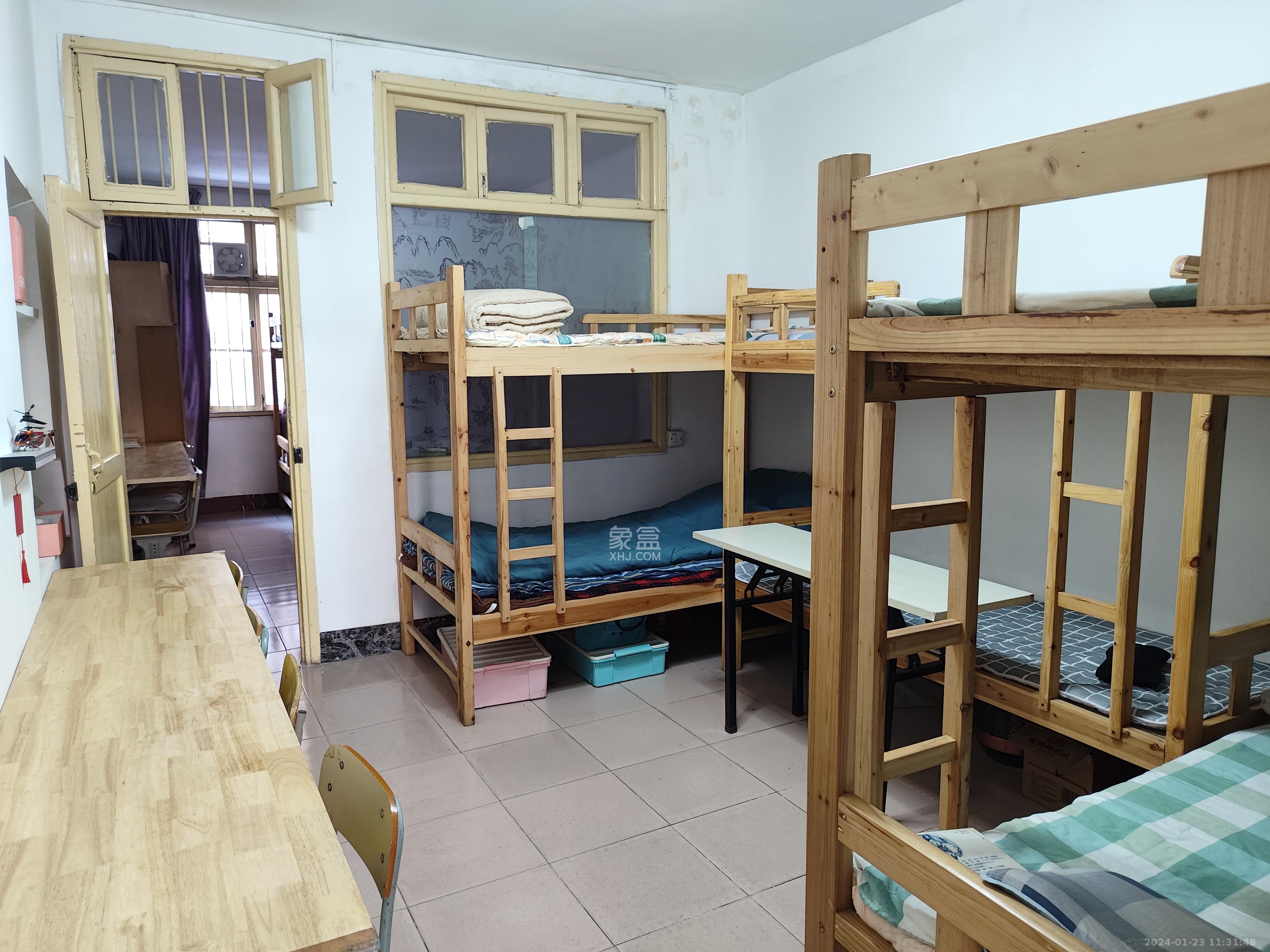 雅礼中学宿舍楼  3室2厅1卫   4800.00元/月室内图