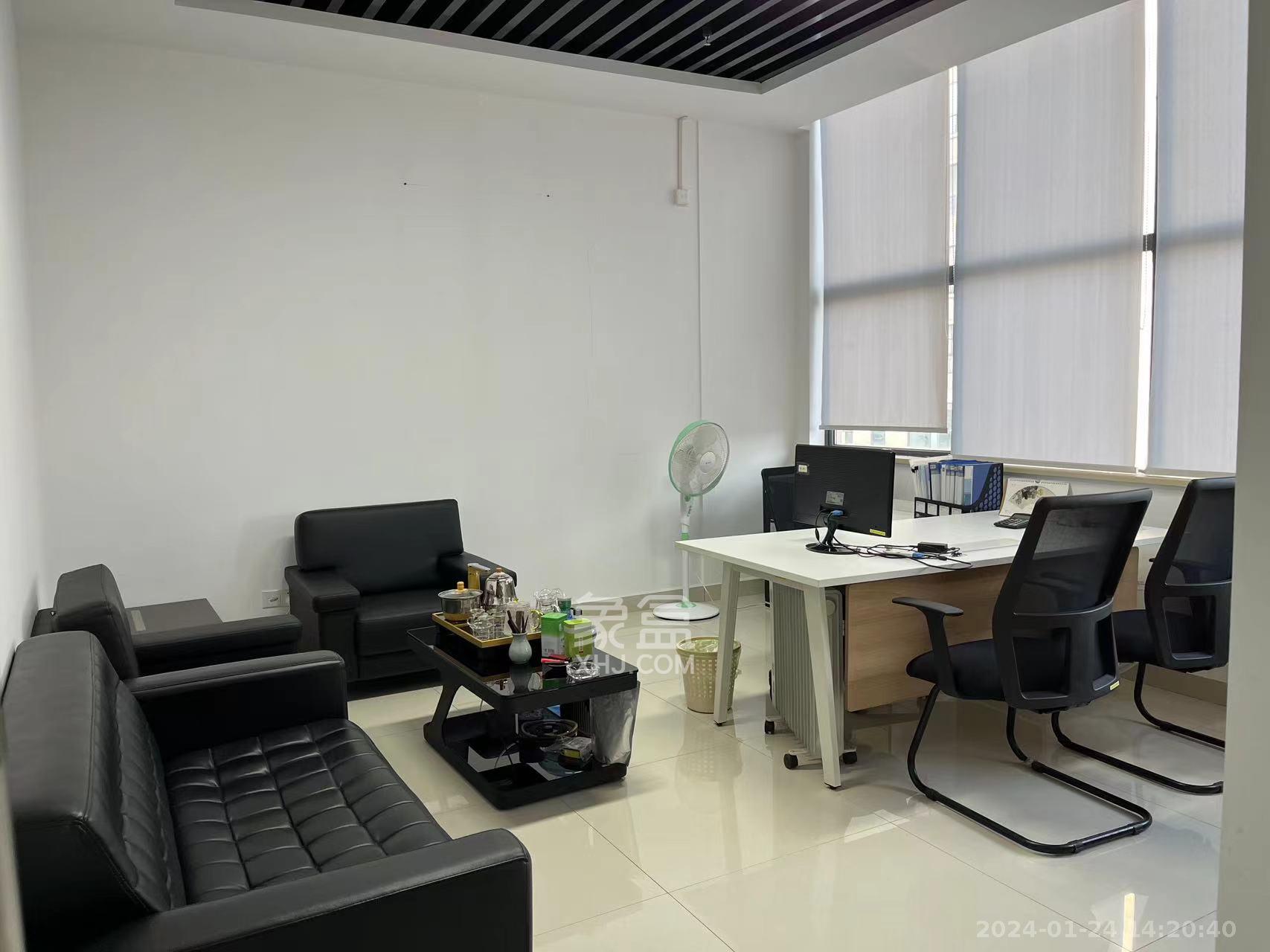 保利麓谷林语I区  3室2厅2卫   5400.00元/月室内图1